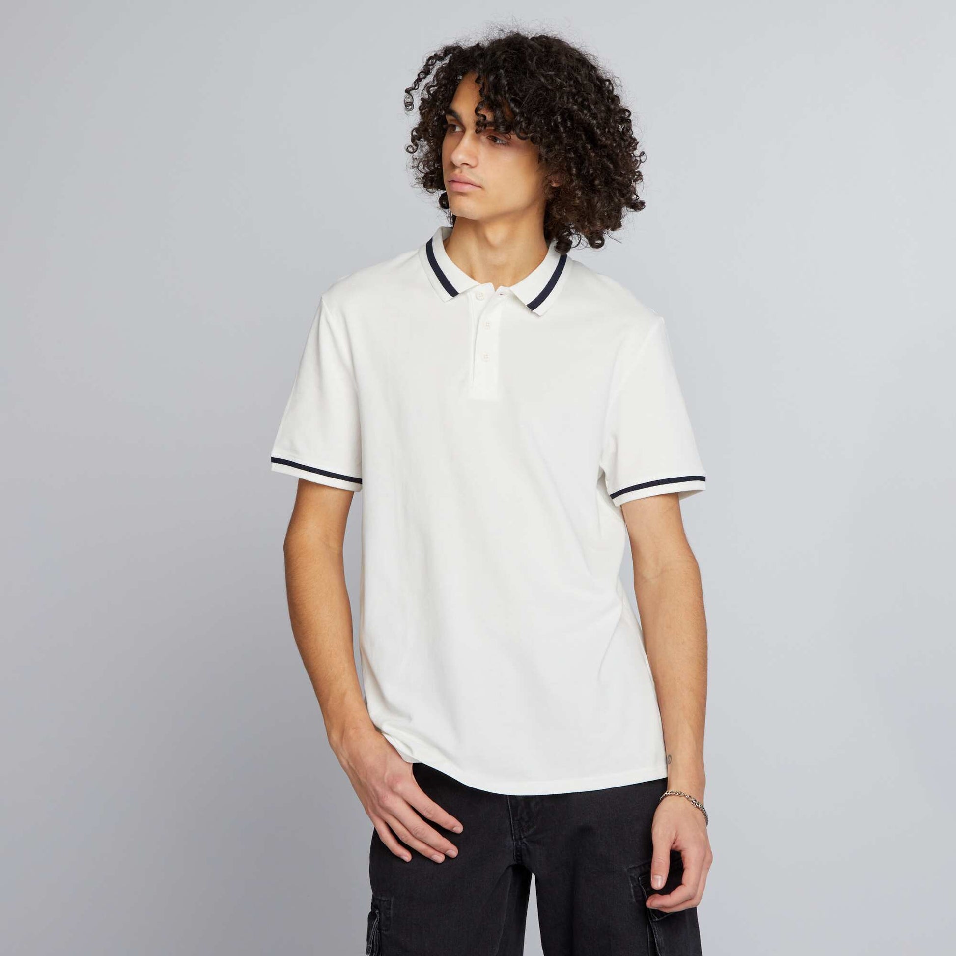 Polo manches courtes contrastes blanc