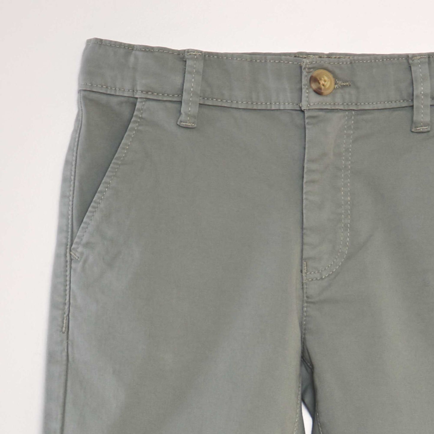 Short chino Kaki