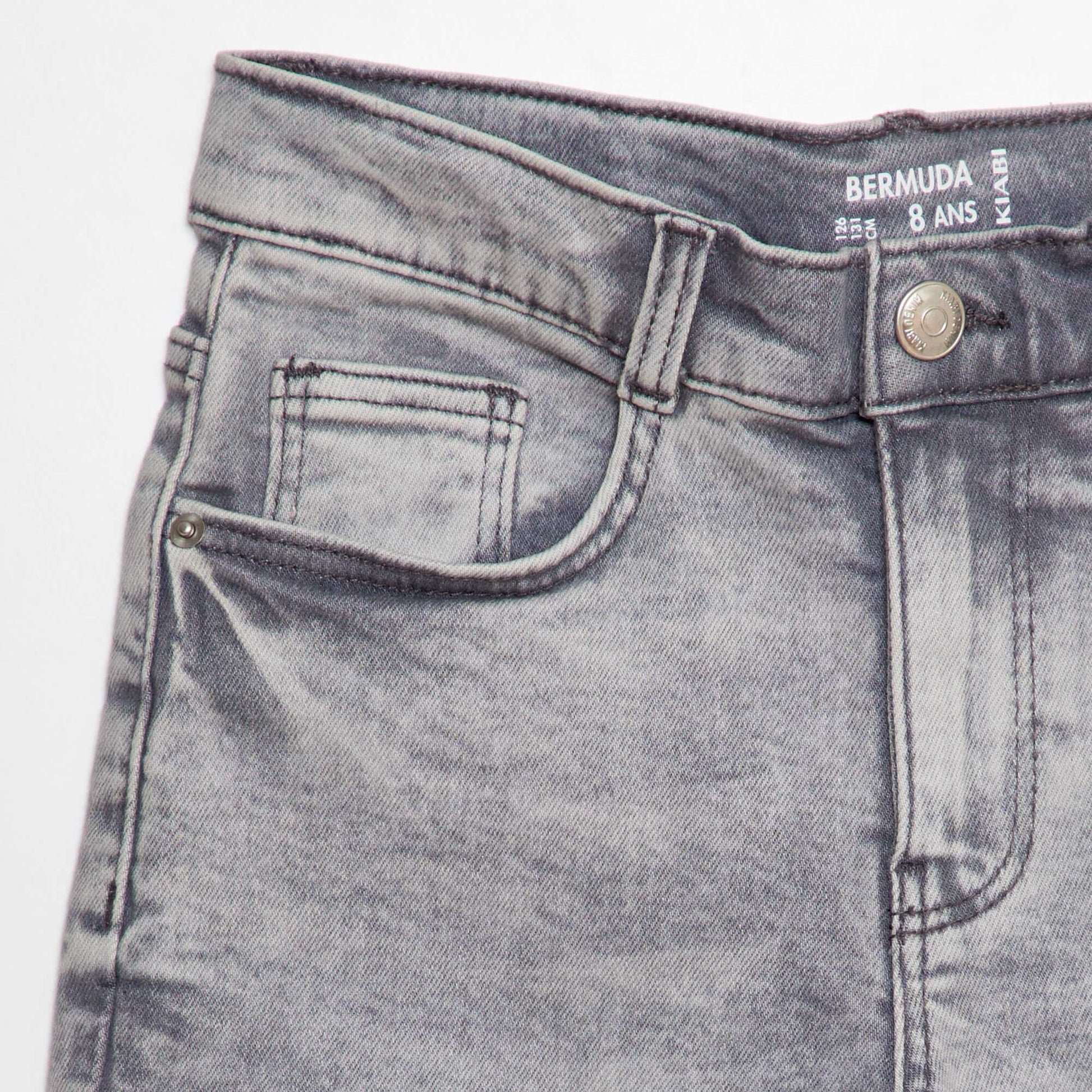 Bermuda en jean Gris