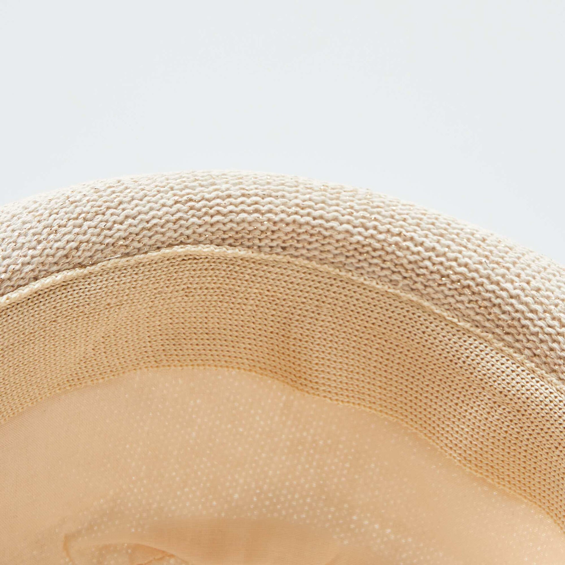 Chapeau rond en paille Beige