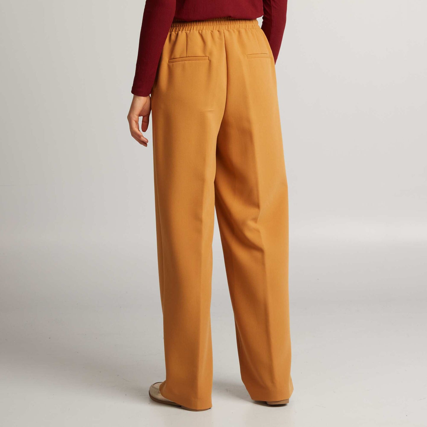 Pantalon droit avec liens nouer Marron