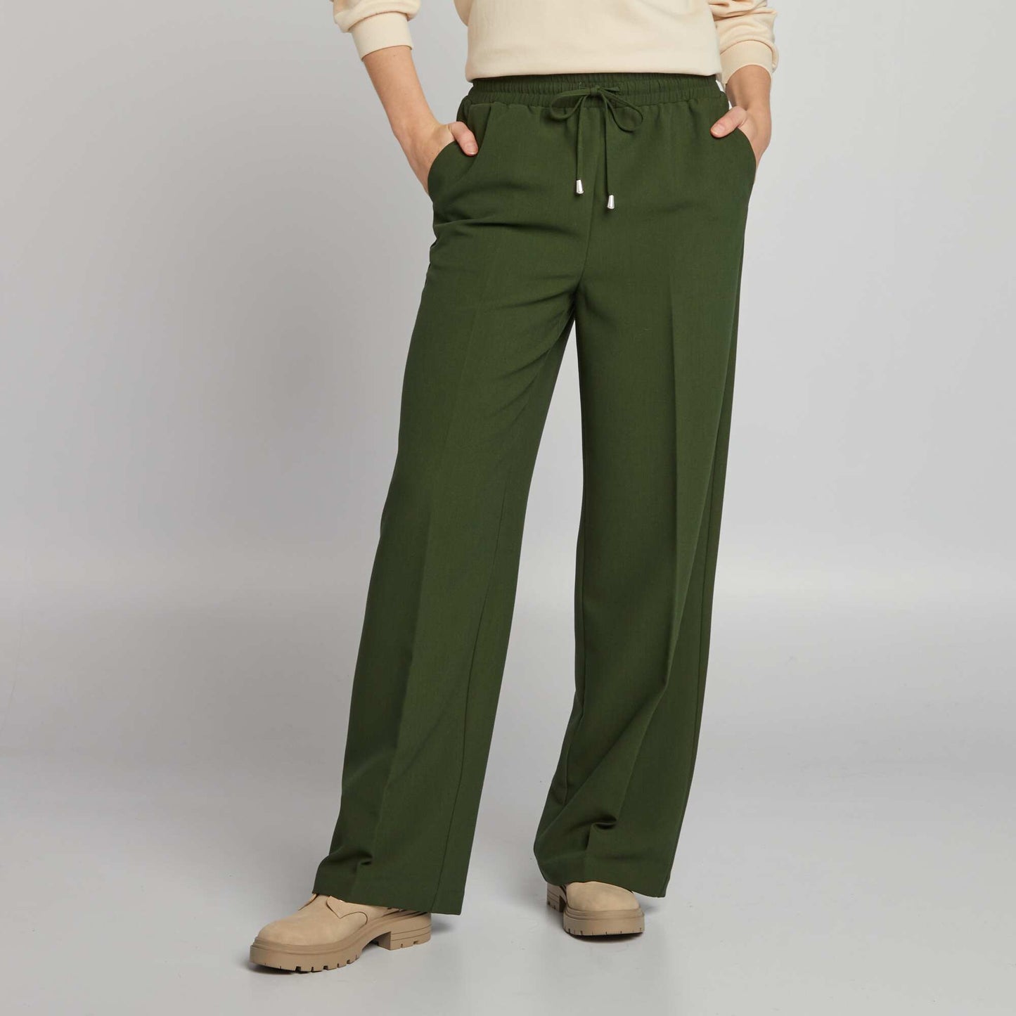 Pantalon droit avec liens nouer Vert