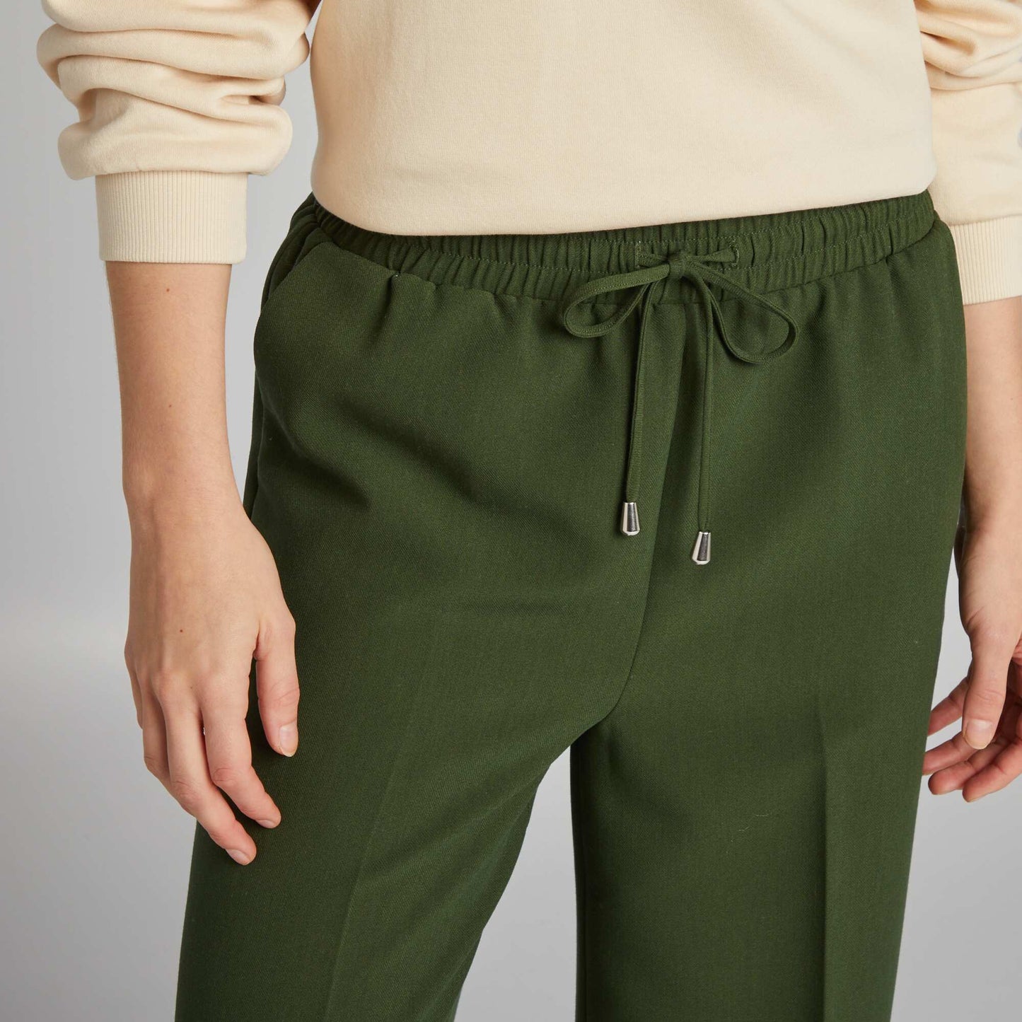 Pantalon droit avec liens nouer Vert