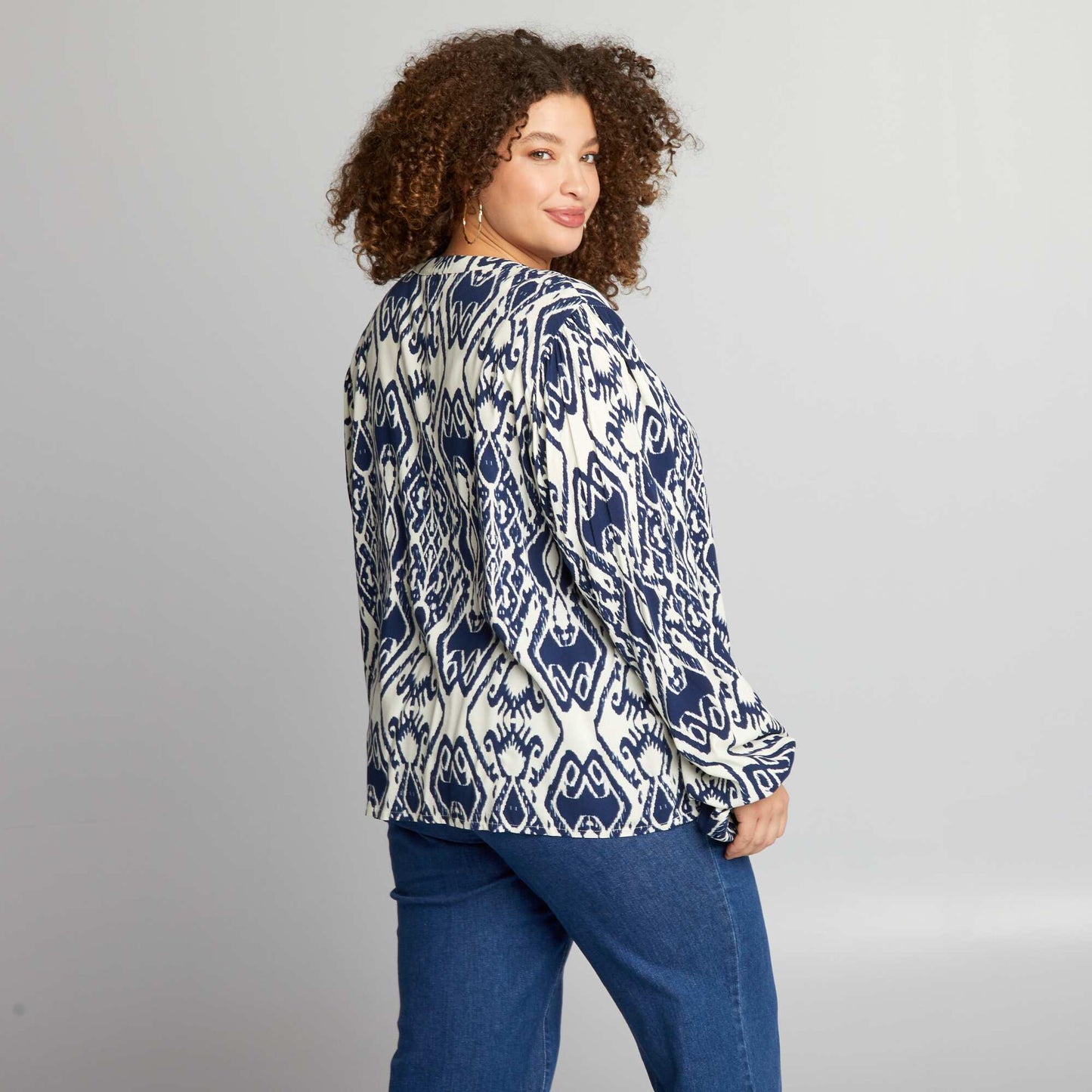 Blouse   col V avec motifs Bleu