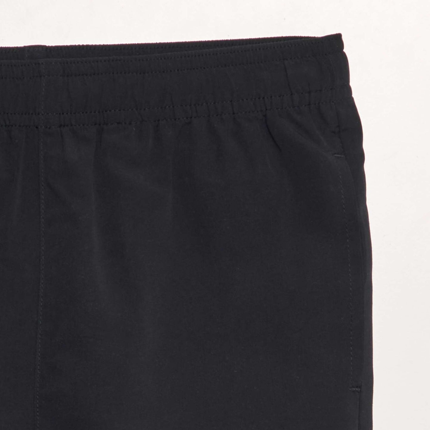 Short de foot noir