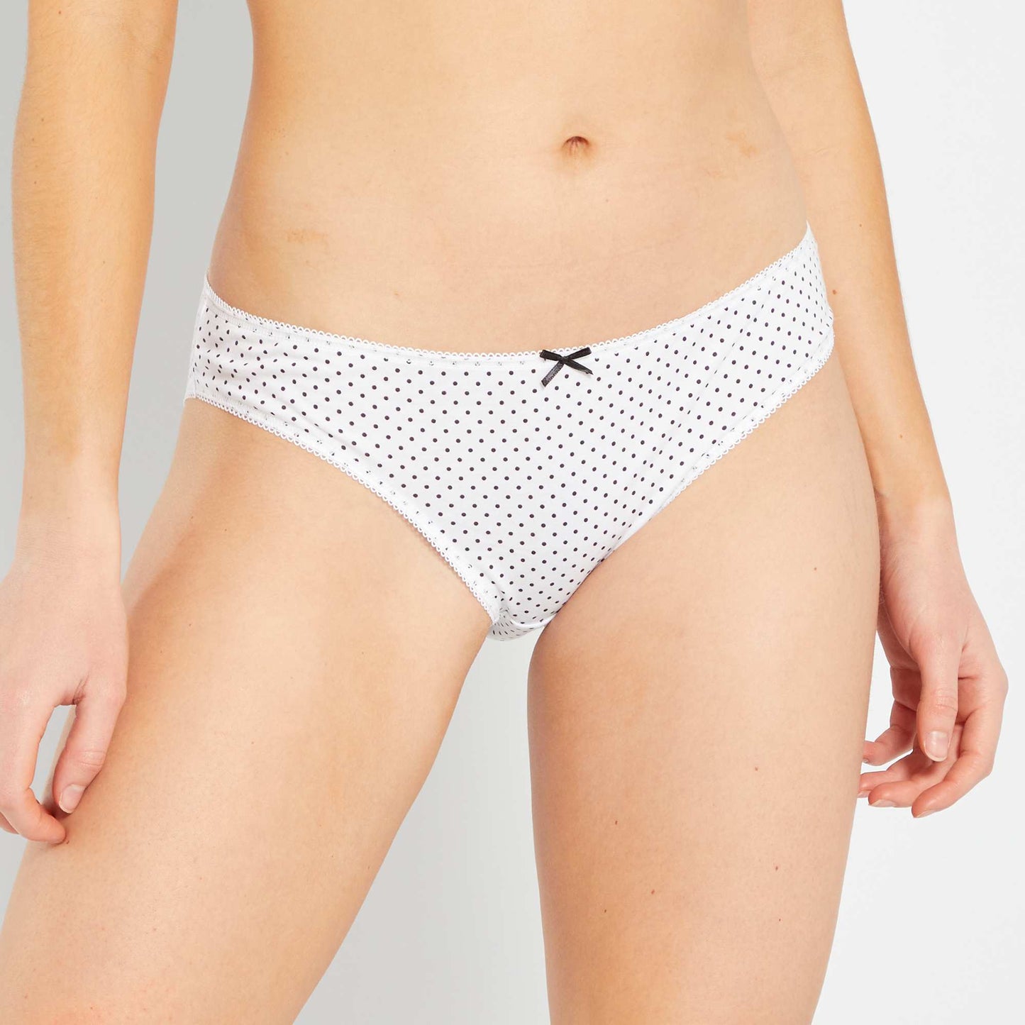 Lot de 3 culottes noir/blanc/noir pois