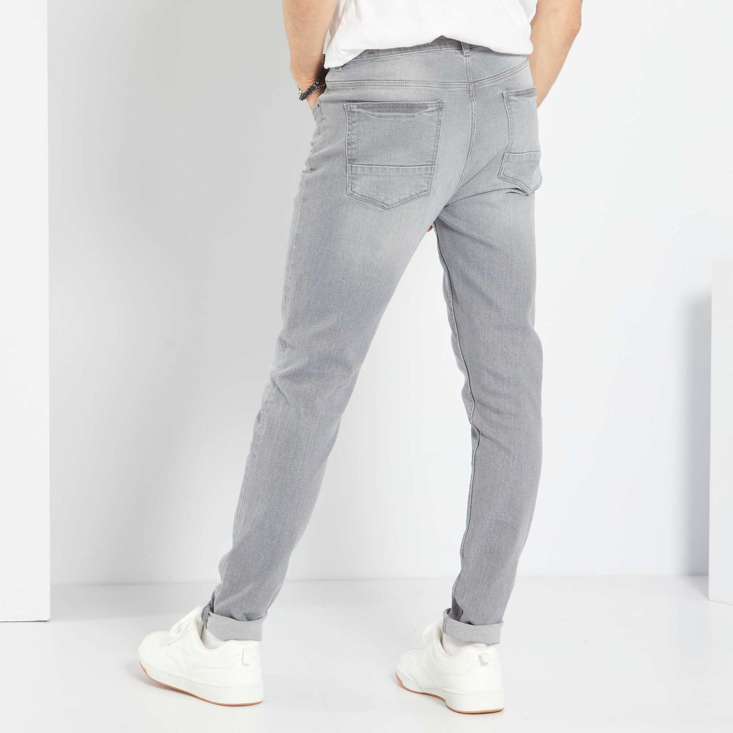 Jean skinny 5 poches gris