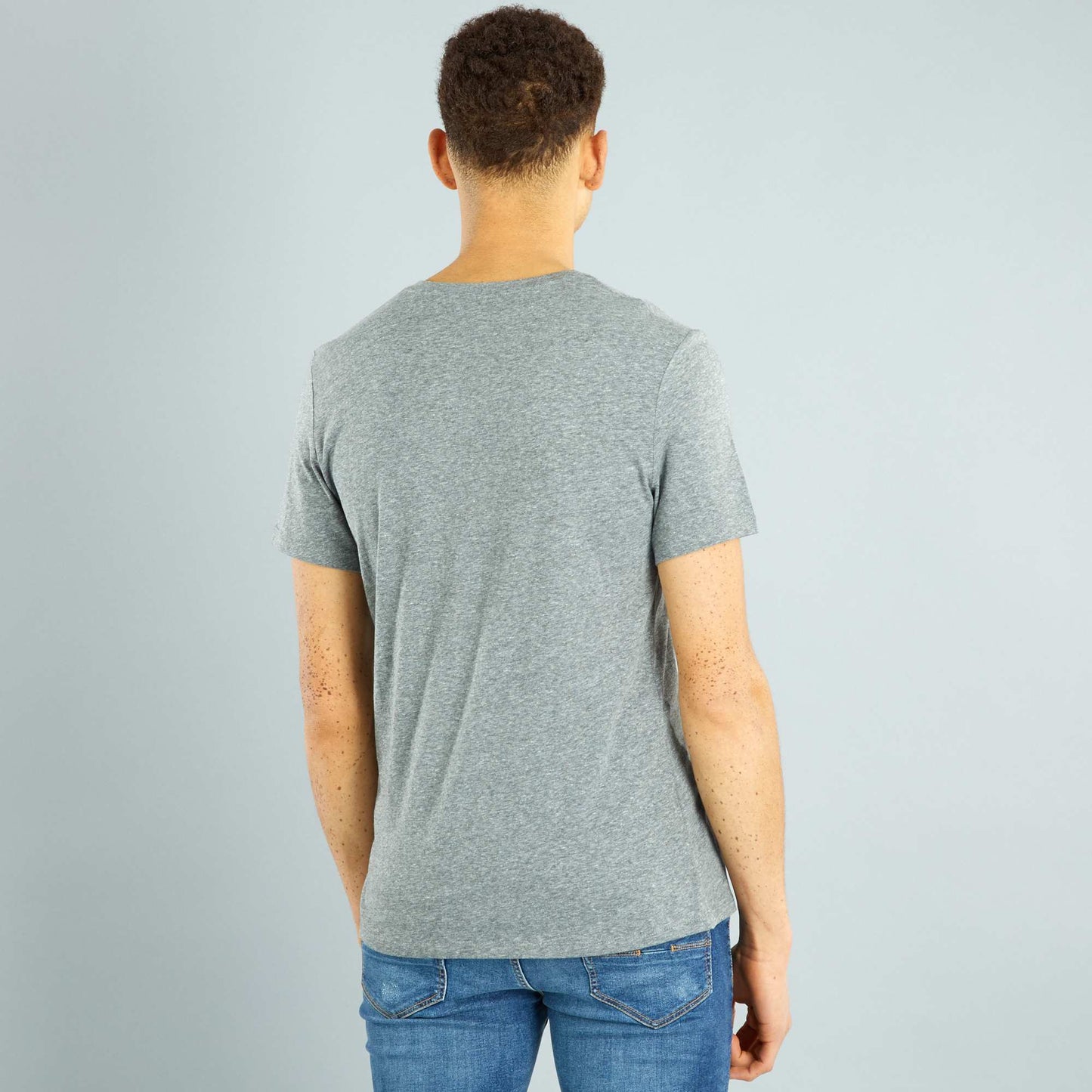 T-shirt regular col V en coton Gris clair chin