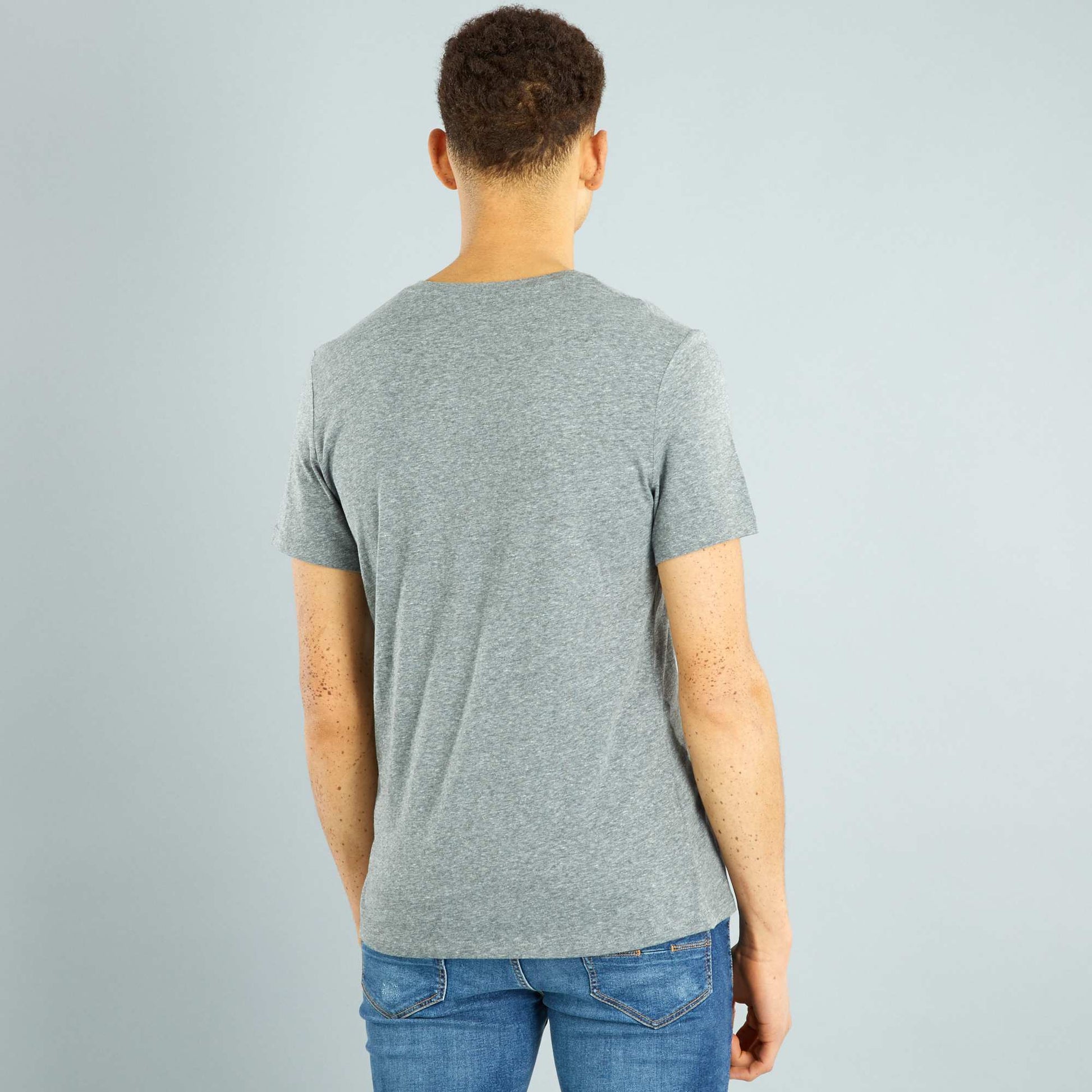 T-shirt regular col V en coton Gris clair chin
