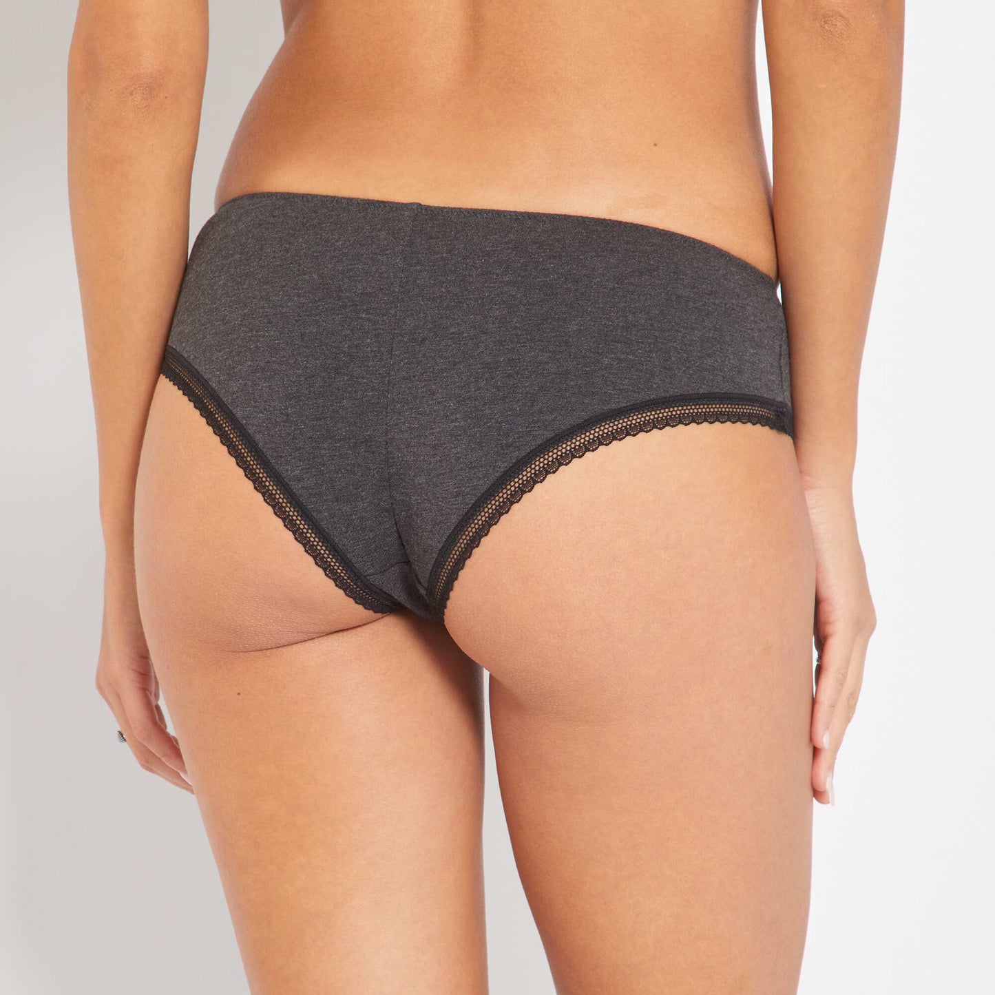 Shorty coton galons dentelle gris fonc  chin