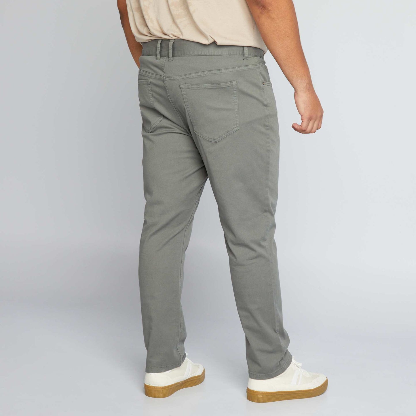 Pantalon slim L32 Kaki grisé