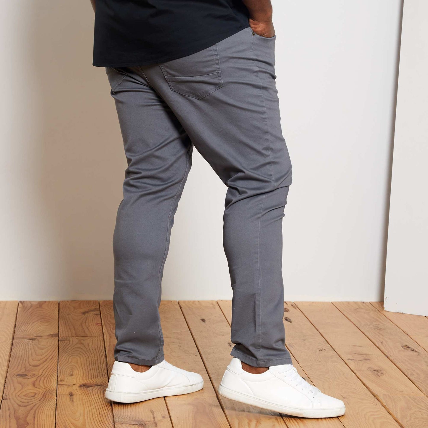 Pantalon slim L32 gris