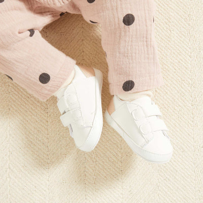 Baskets mode scratchs blanc