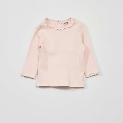 T-shirt en maille c tel e col volant rose
