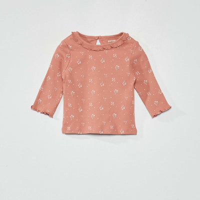 T-shirt en maille c tel e col volant Rose