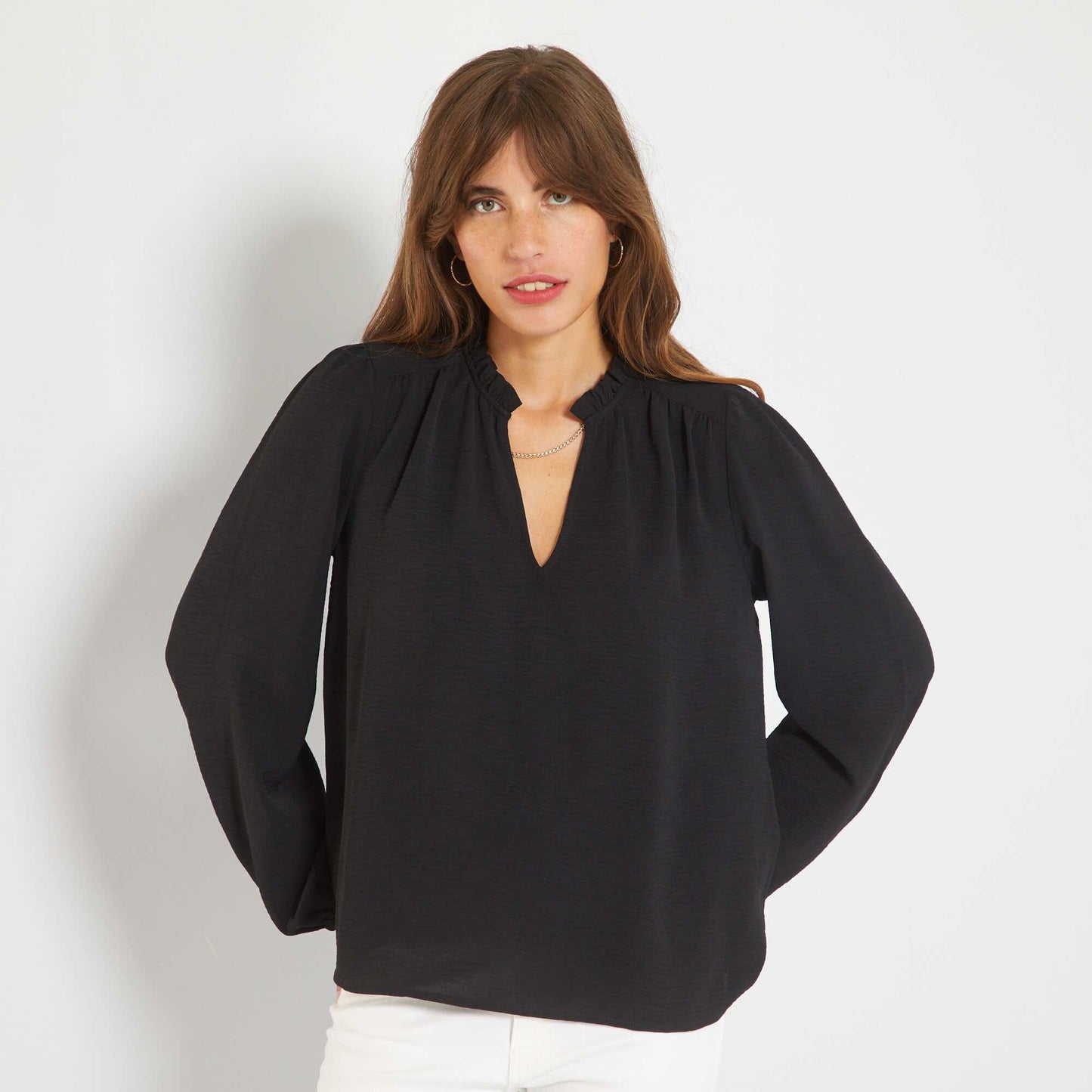 Blouse l g re et fluide avec imprim noir