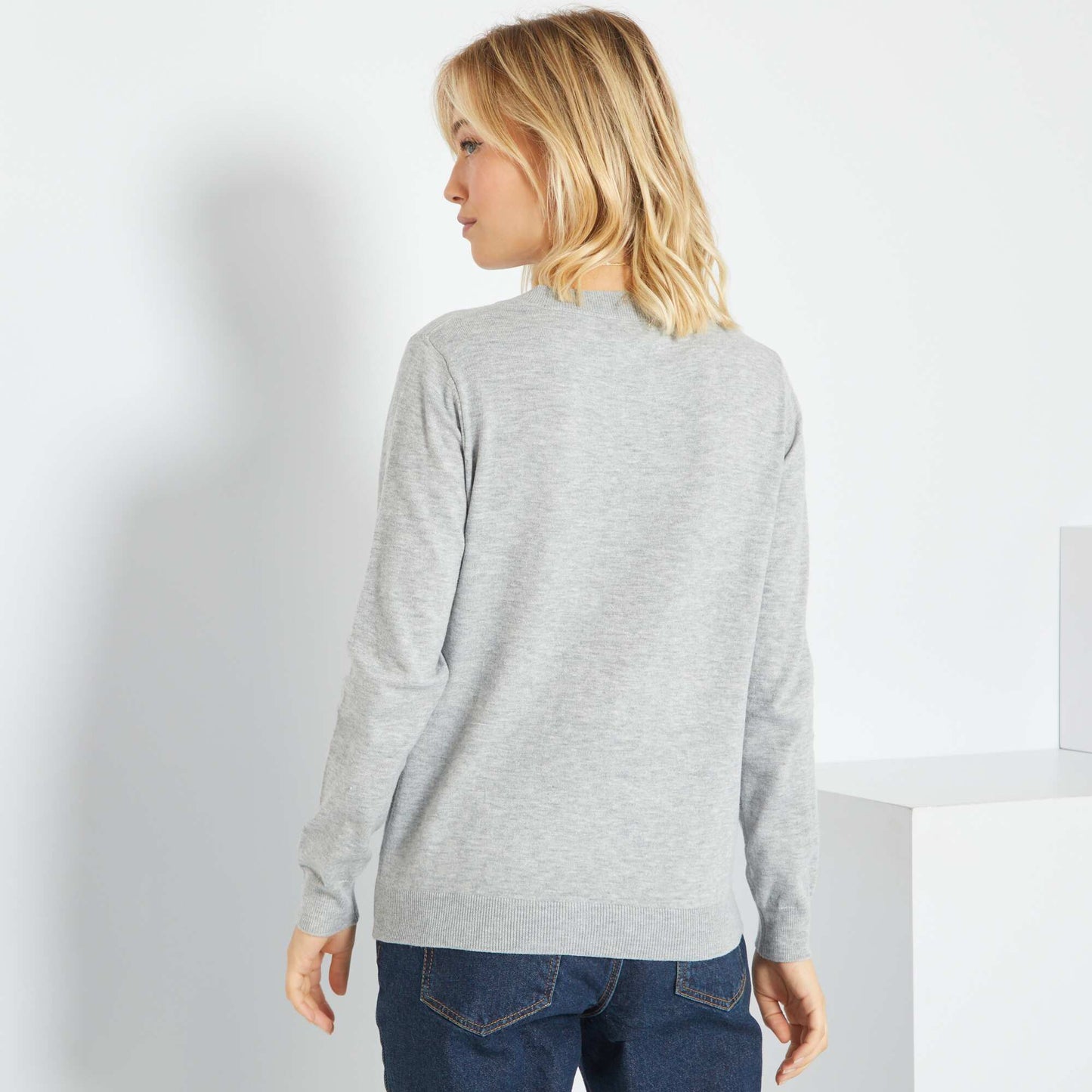 Pull col V en maille fine Gris clair