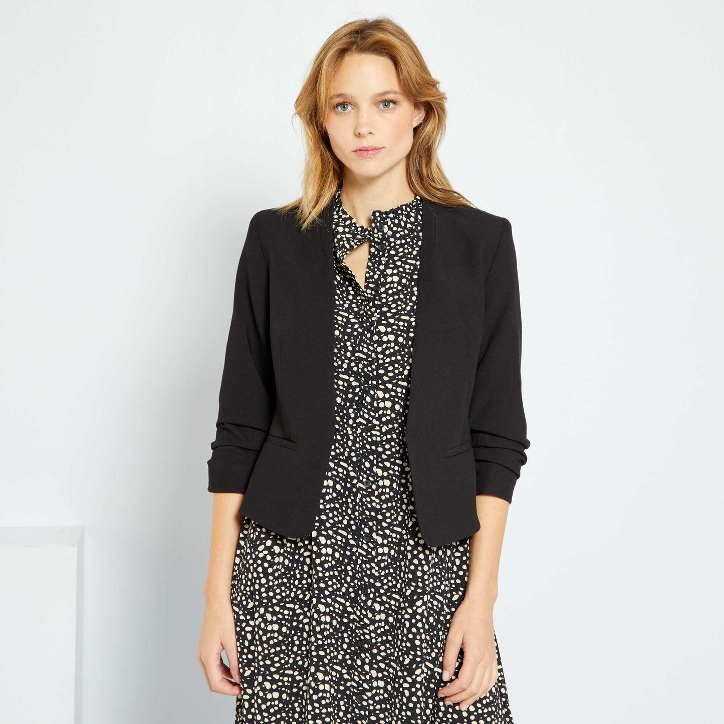 Veste courte type blazer noir