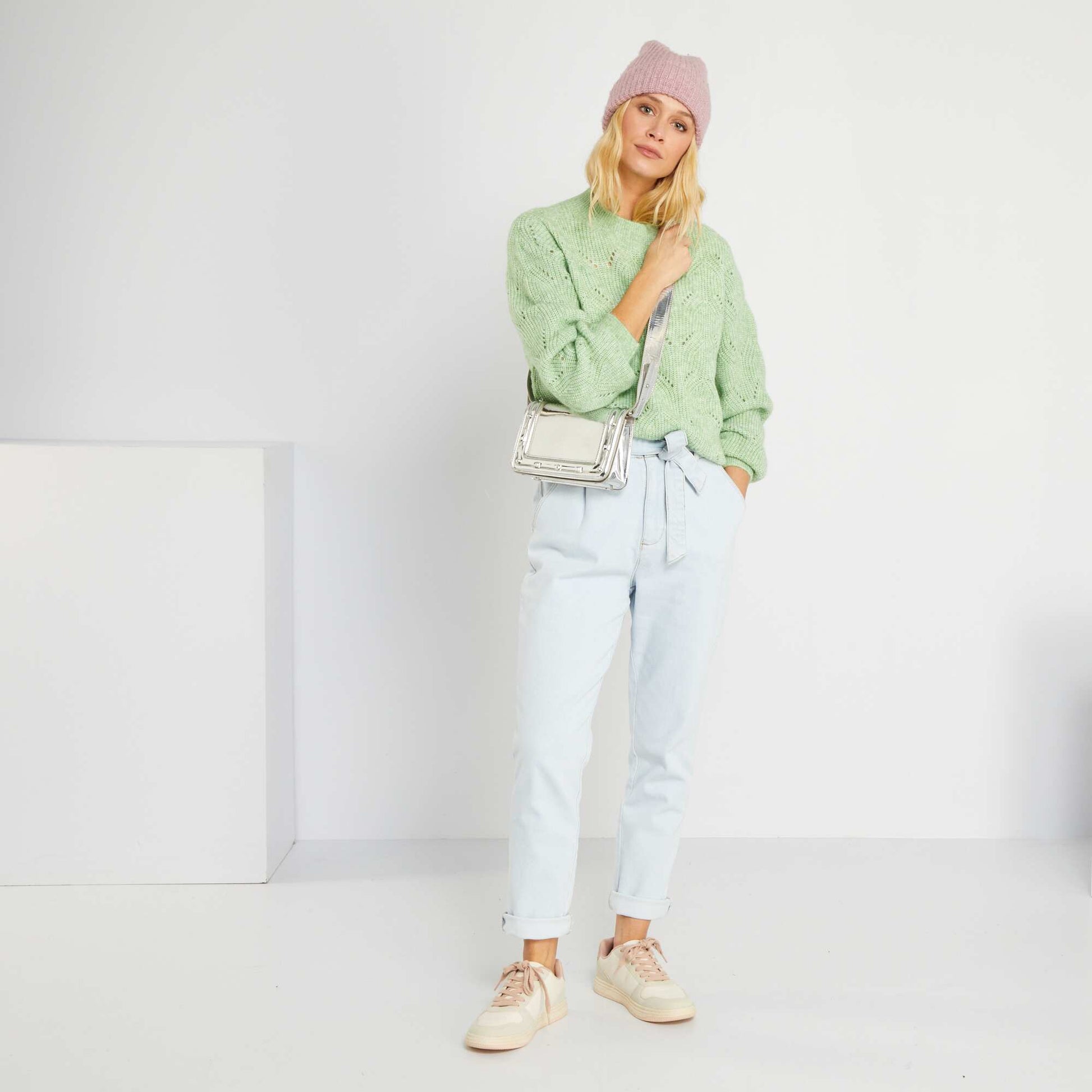 Pull chaud en maille chin e et ajour e vert iris