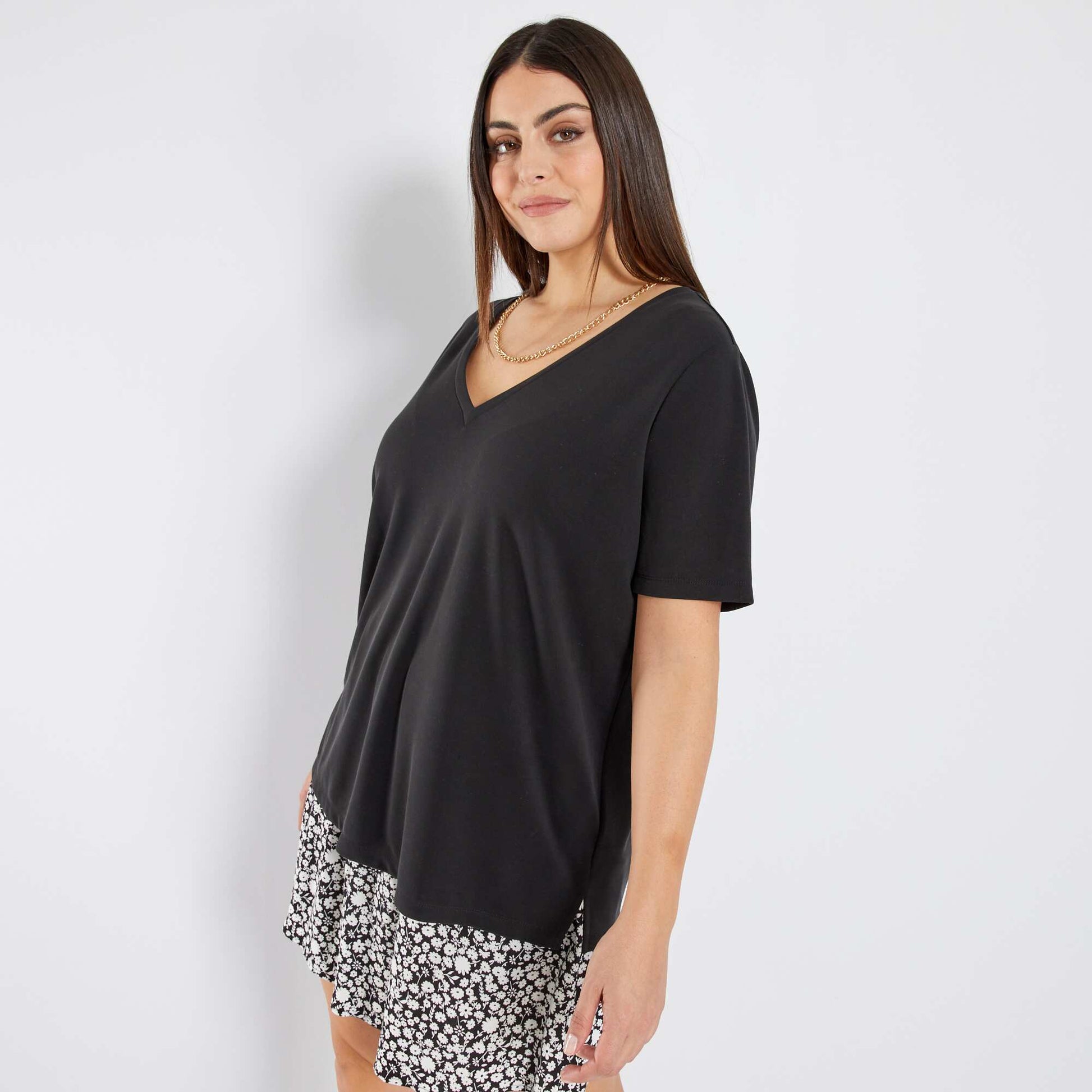 T-shirt uni encolure V noir