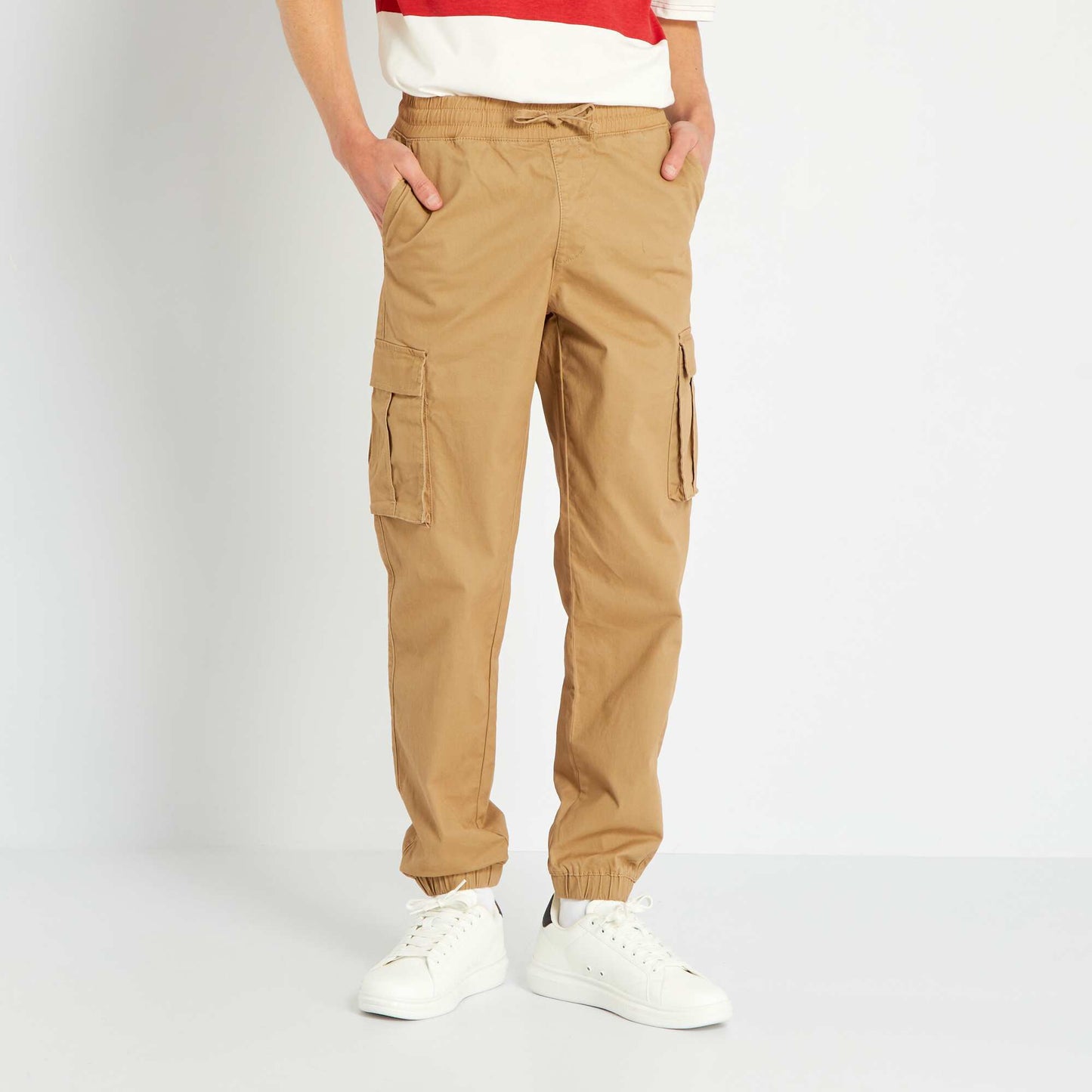 Pantalon type cargo Camel