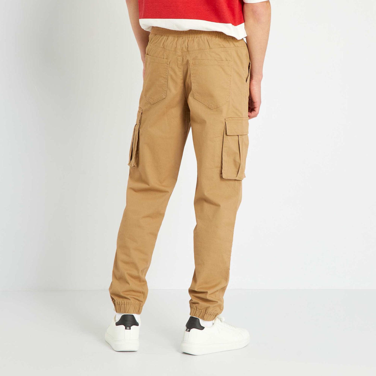 Pantalon type cargo Camel