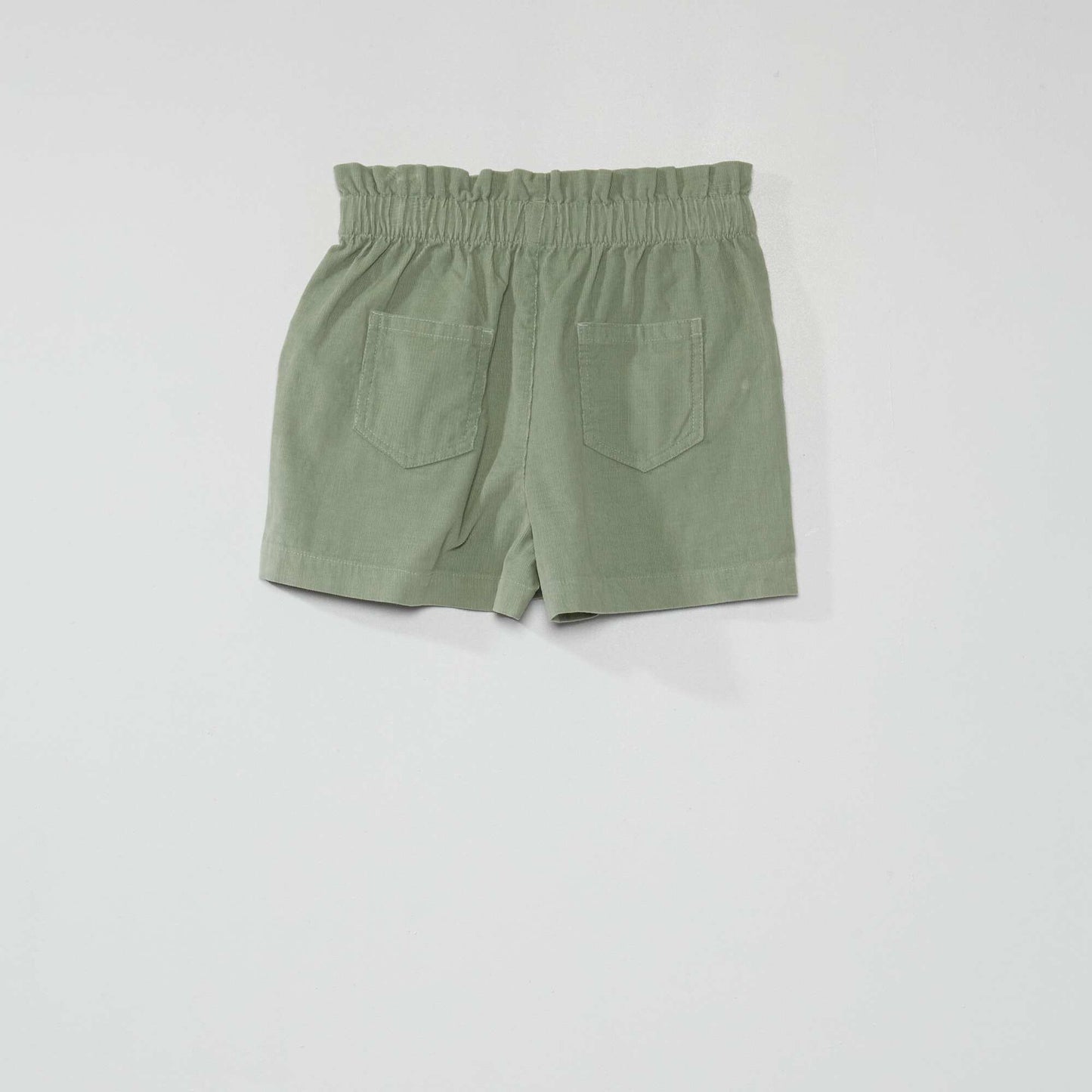 Short en velours vert gris