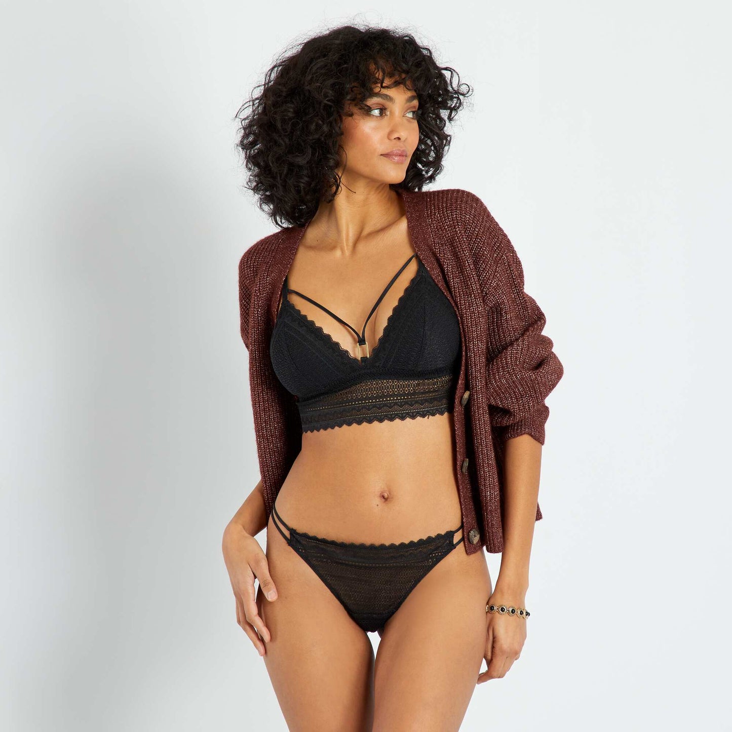 Soutien-gorge triangle dentelle noir