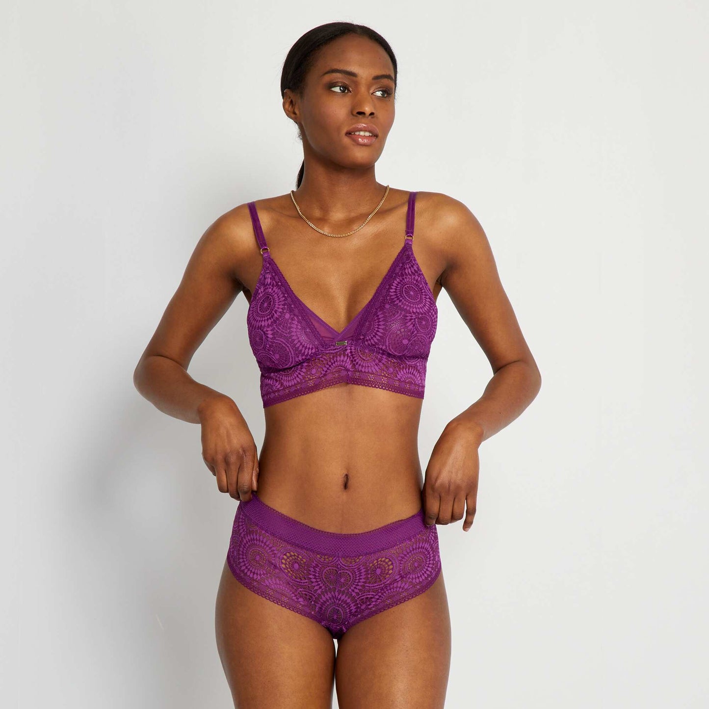 Shorty dentelle violet