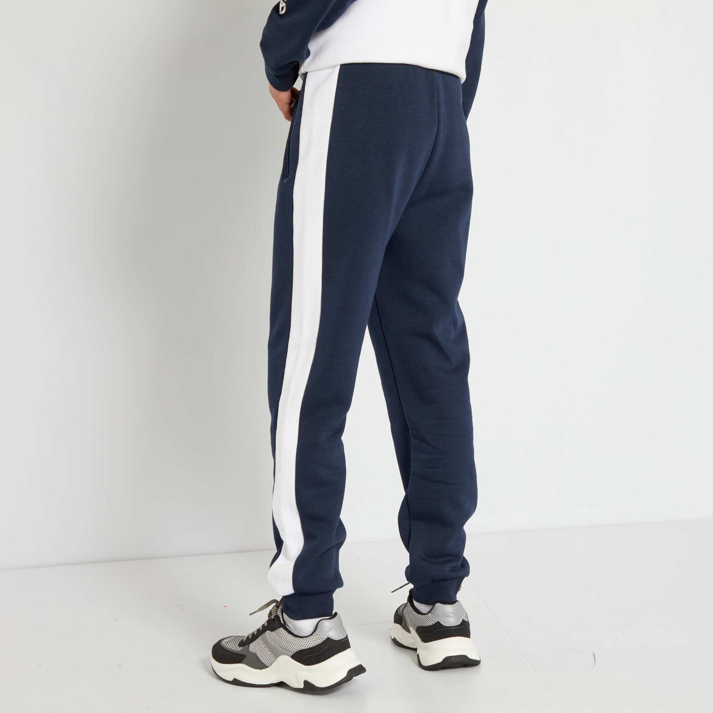 Pantalon de jogging avec bandes contrastantes bleu marine