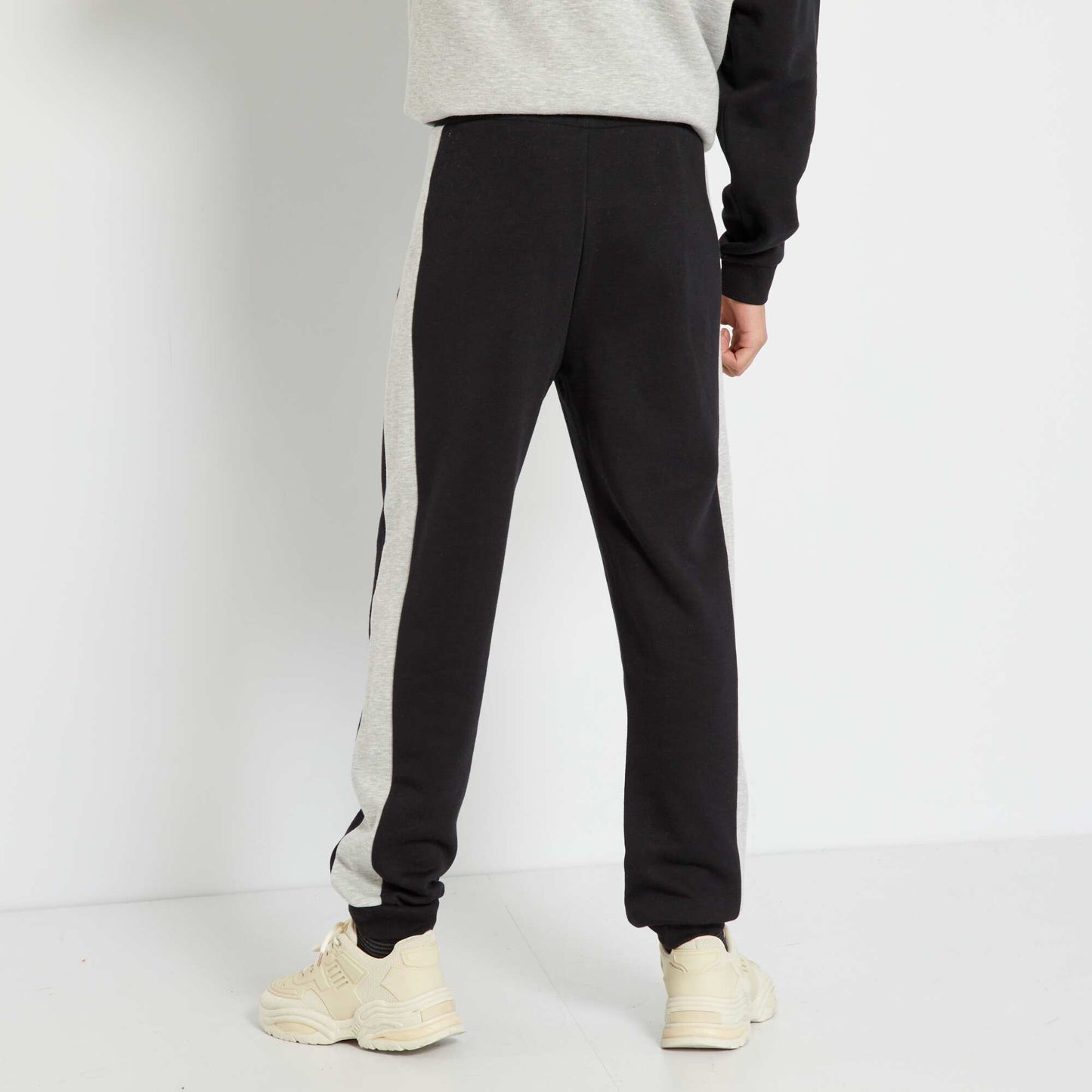 Pantalon de jogging avec bandes contrastantes noir
