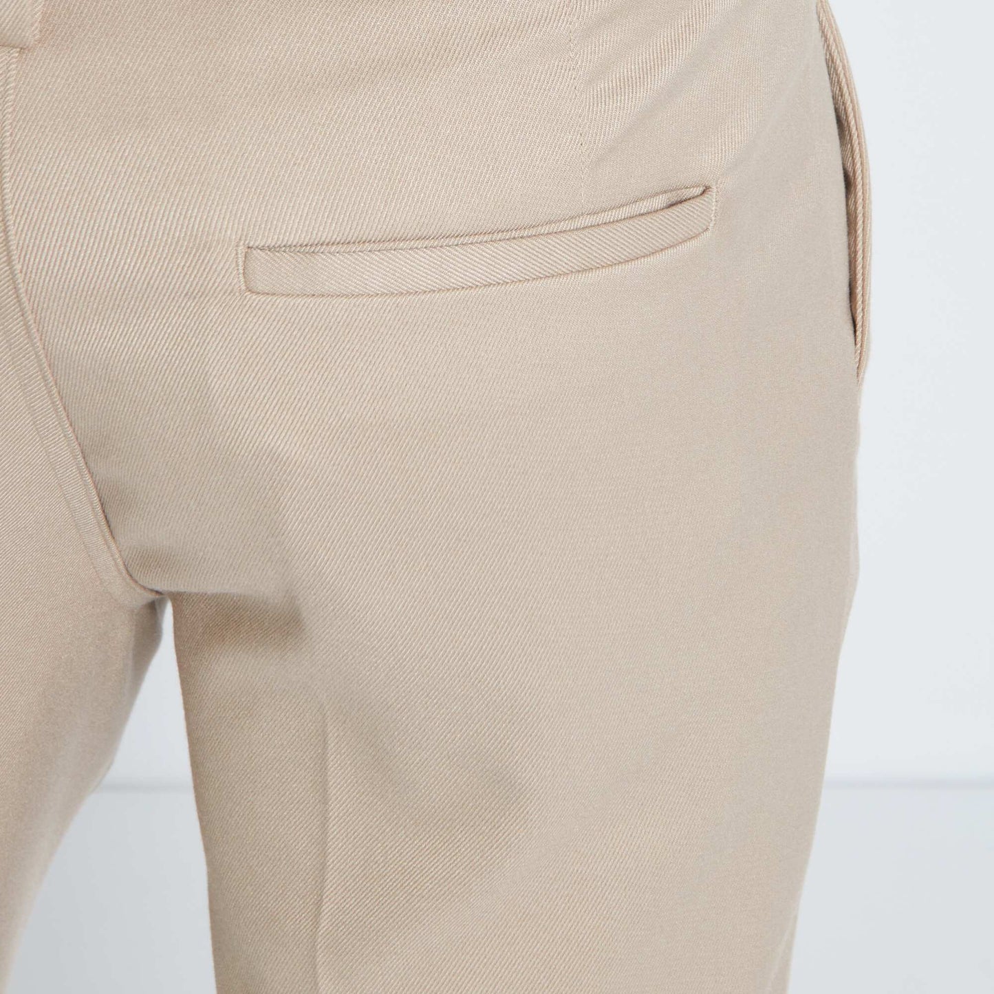 Pantalon slim cigarette stretch beige