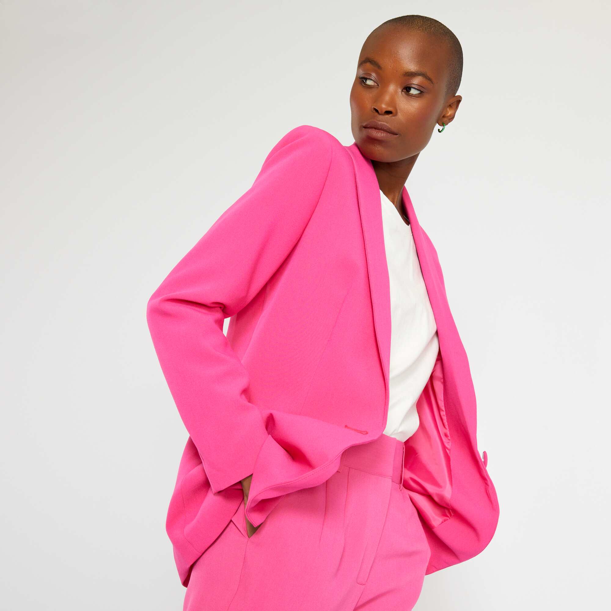 Comment choisir le tailleur pour femme parfait Comment choisir le tailleur pour femme parfait