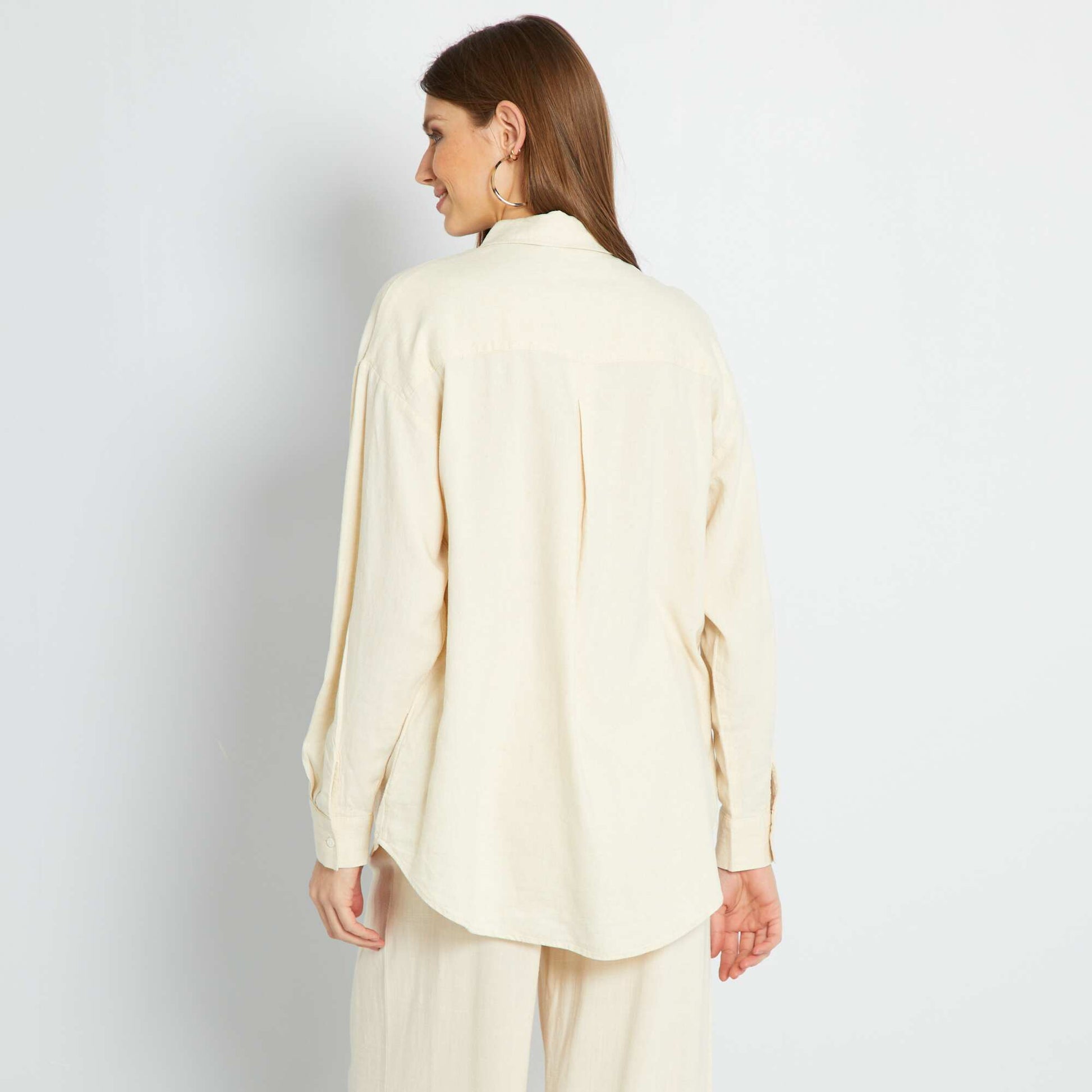 Chemise longue en lin unie beige