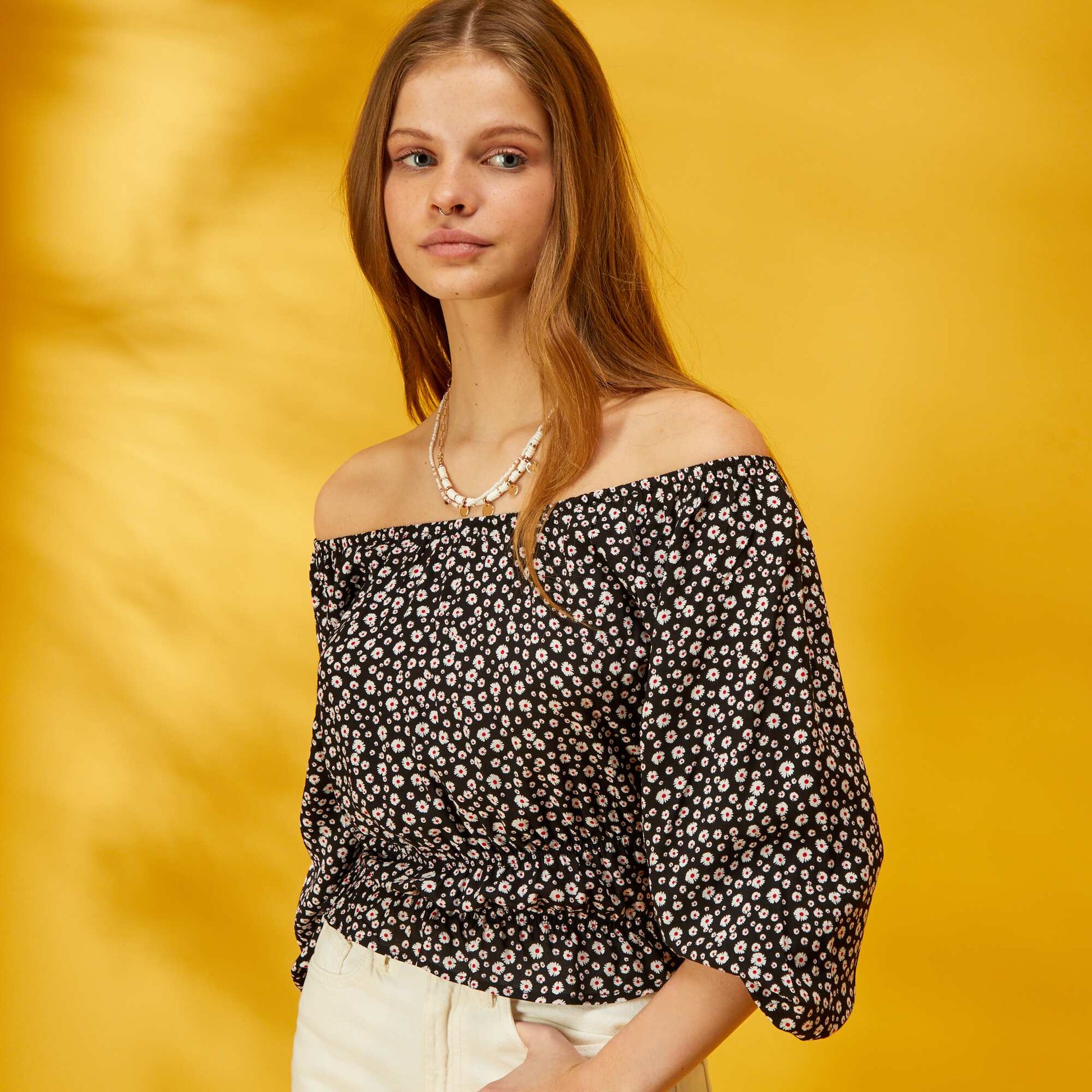 Blouse fleurie encolure bardot Noir