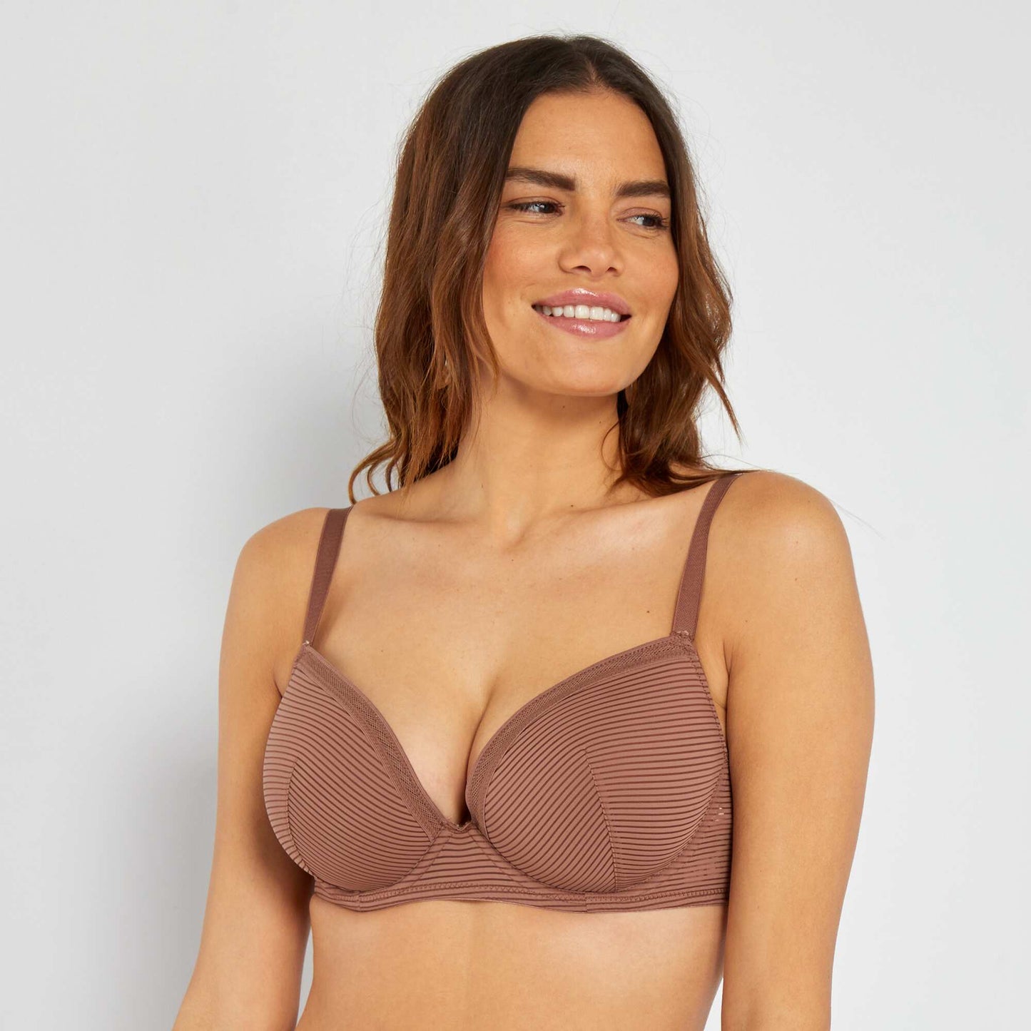 Soutien-gorge microfibre   fines rayures ajour es D&E Marron