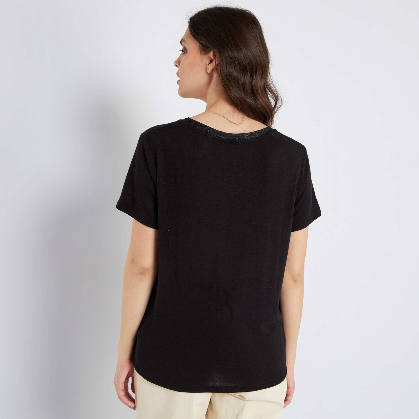 T-shirt fluide encolure V noir