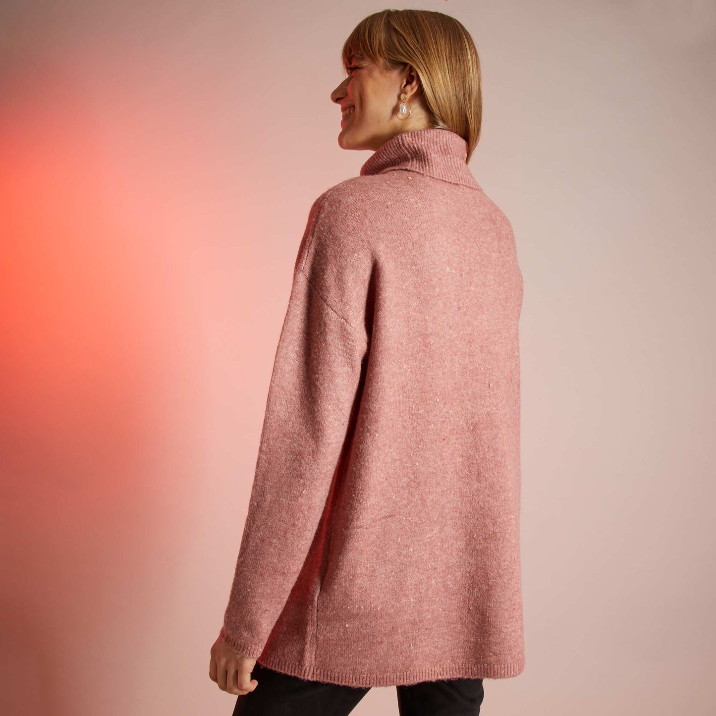Pull col roul en maille douce Rose