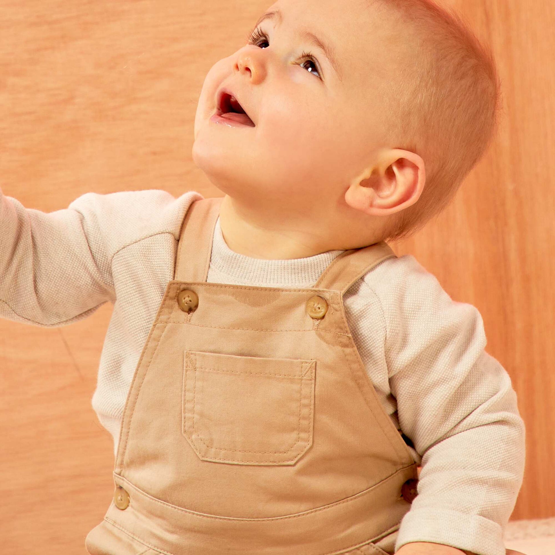 Salopette courte en coton Beige