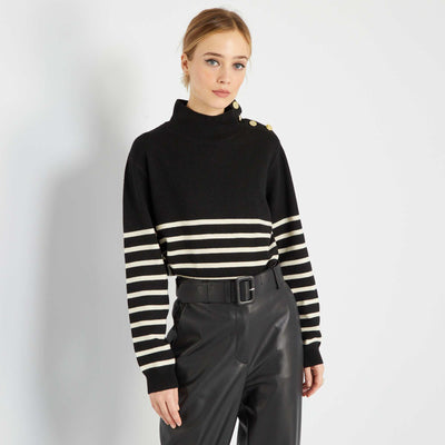 Pull col montant avec boutons Noir/blanc