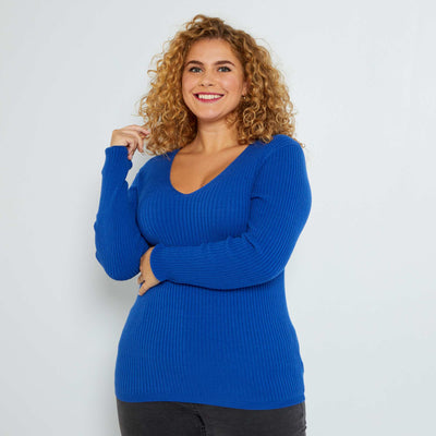 Pull col V et maille c tel e bleu