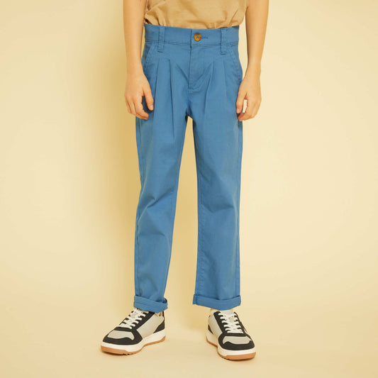 Pantalon chino tapered bleu saphir