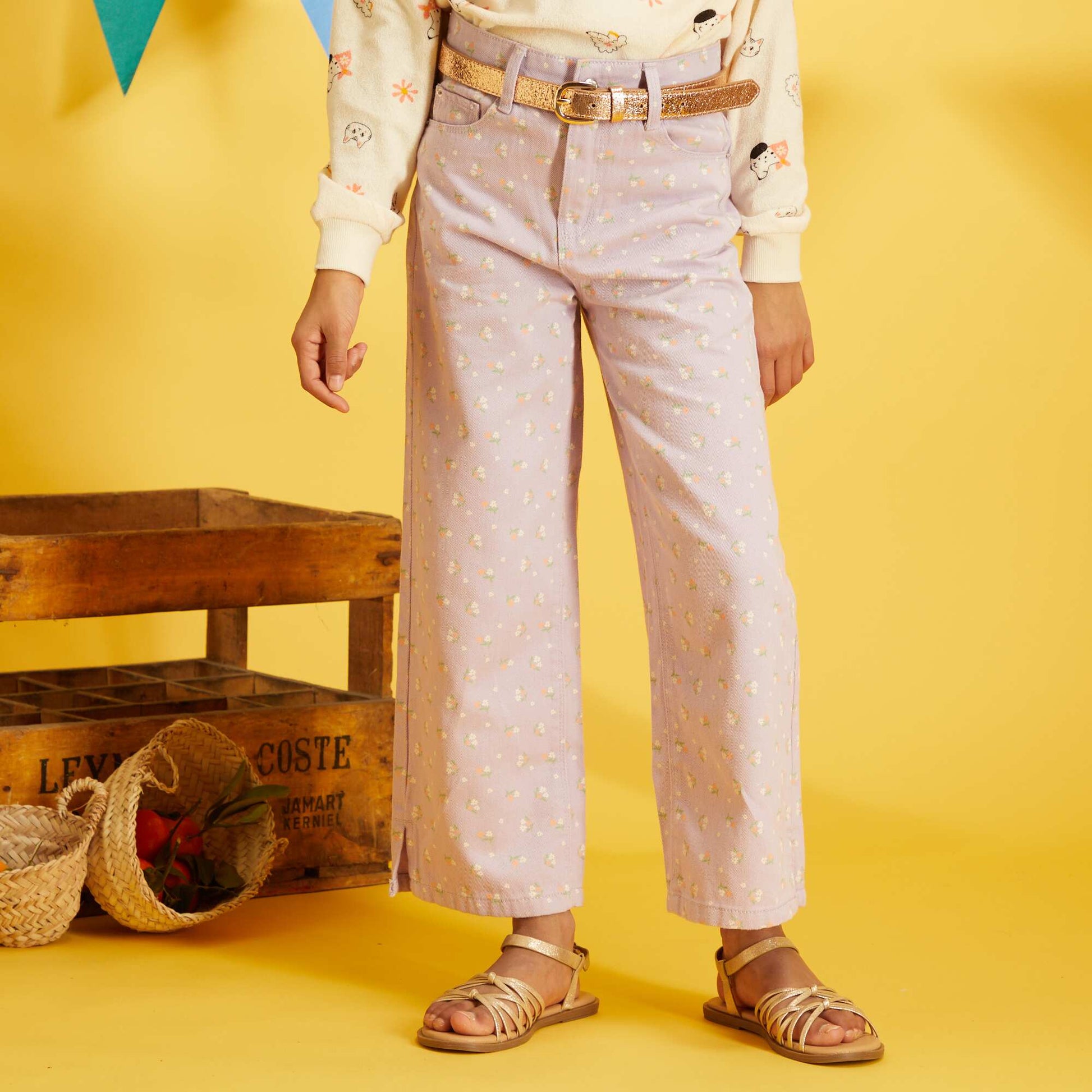 Jean large avec imprim fleuri Violet