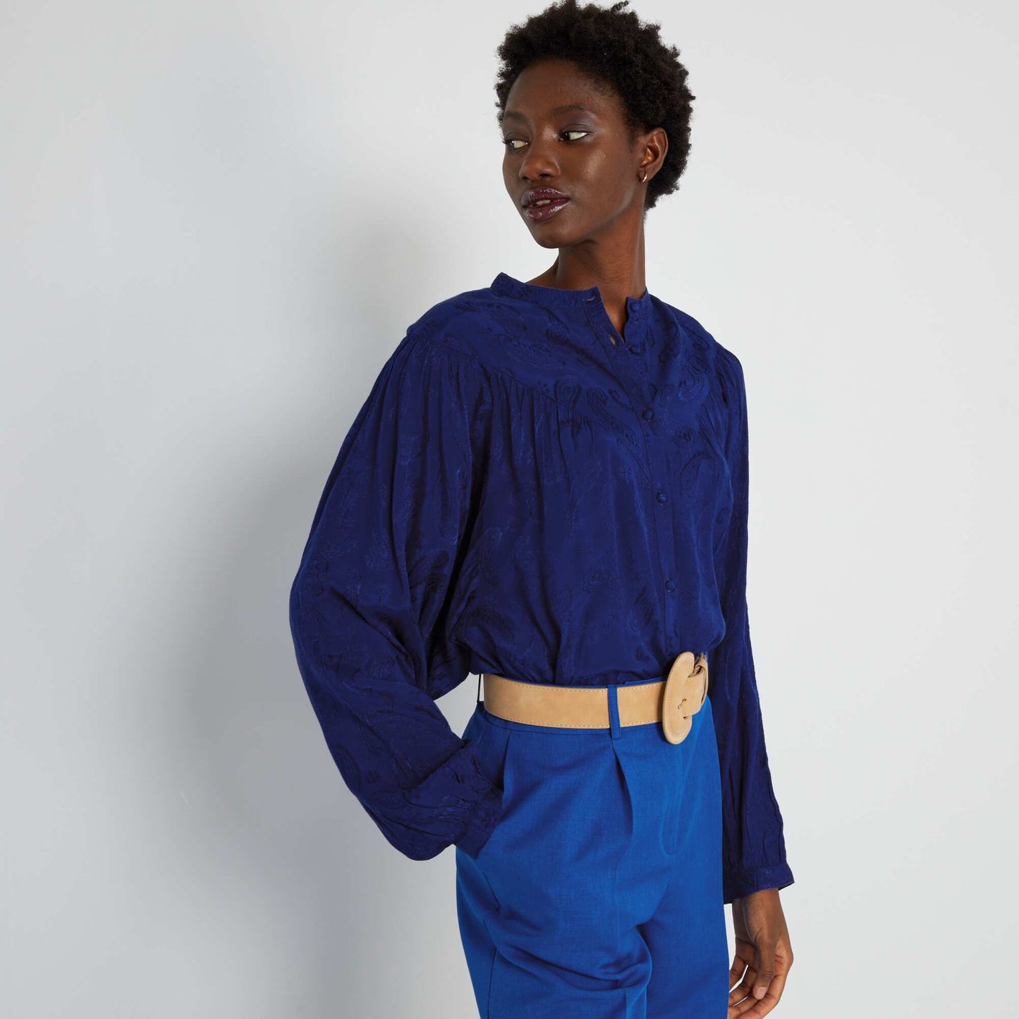 Chemisier en jacquard avec imprim bleu