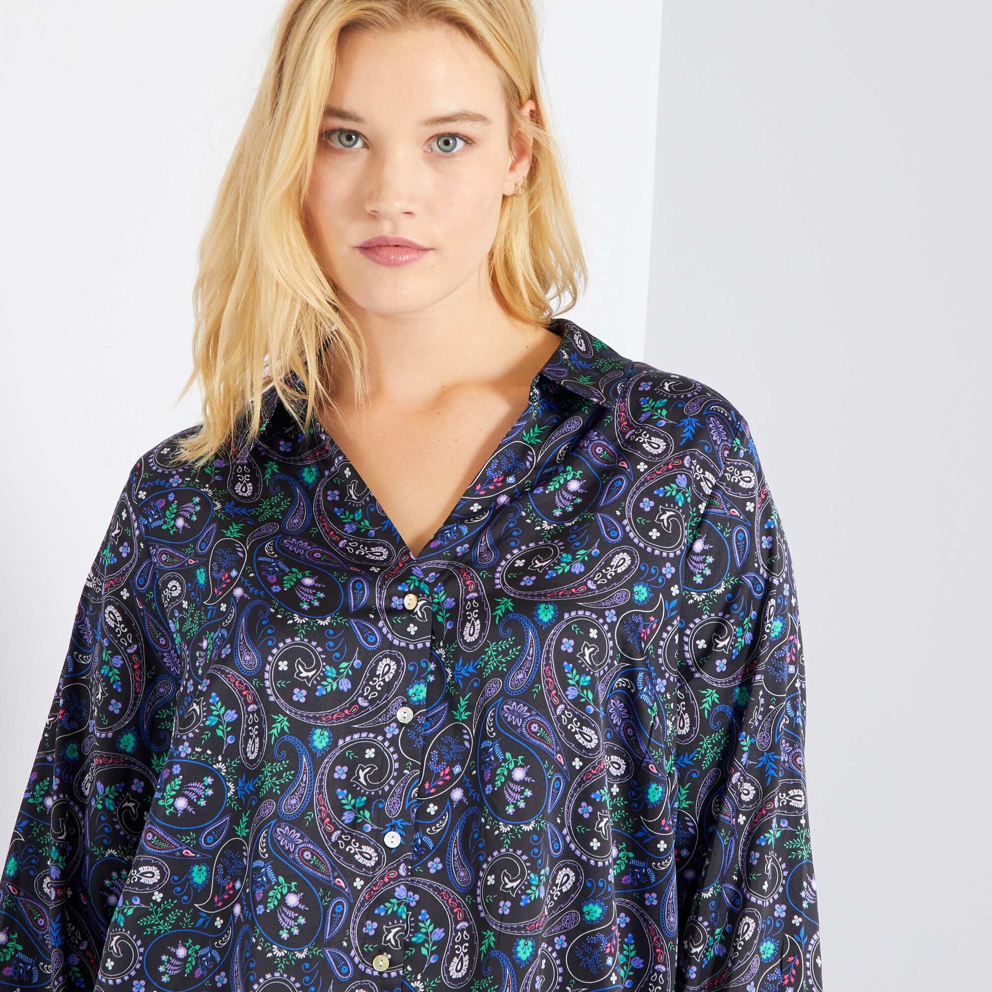 Chemise satin e imprim fantaisie Noir