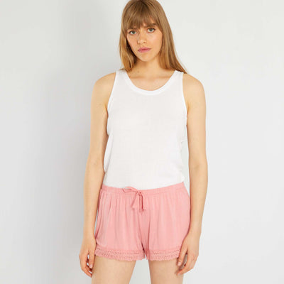 Short de pyjama avec dentelle rose