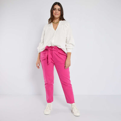 Jean paperbag avec ceinture rose indien