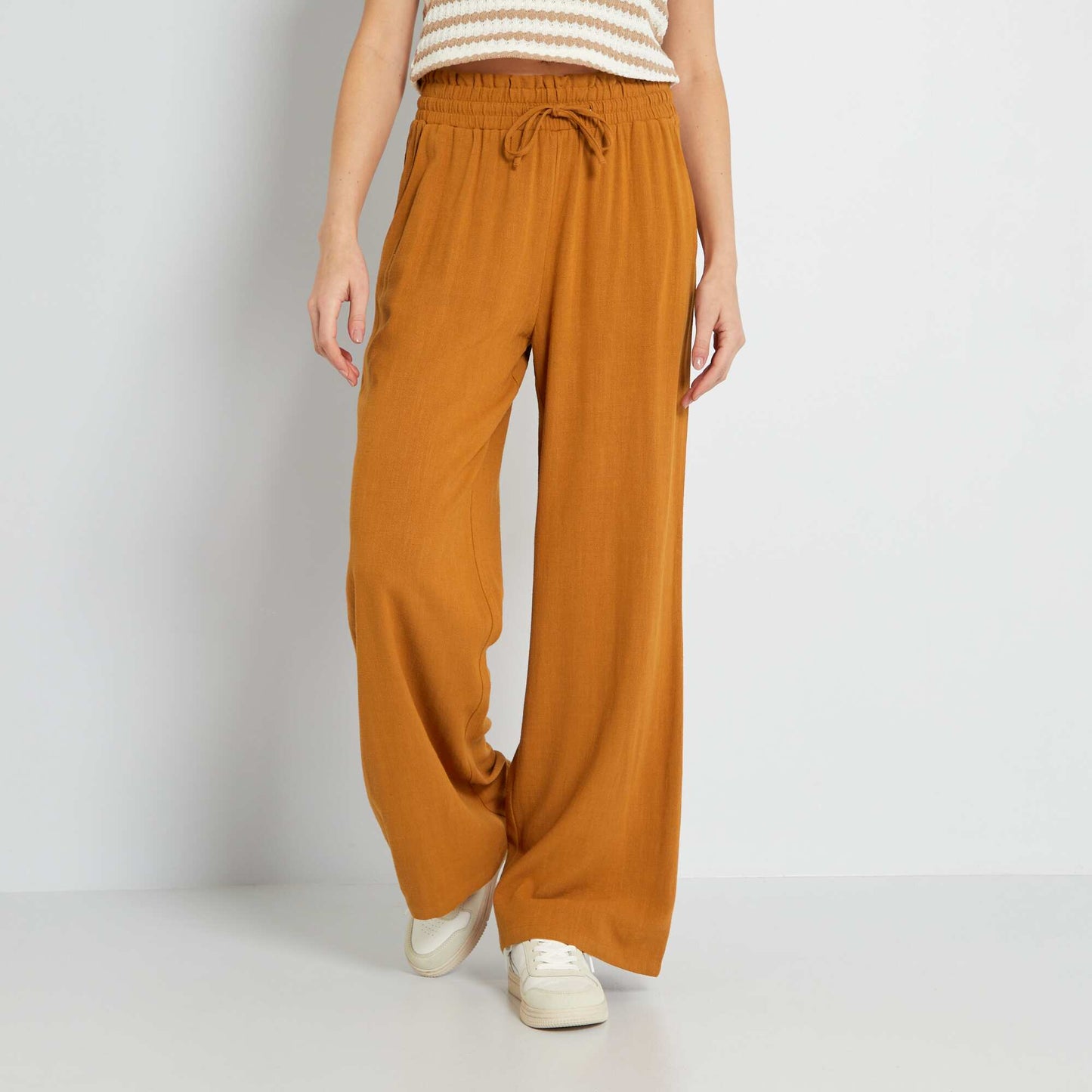 Pantalon droit avec lin marron