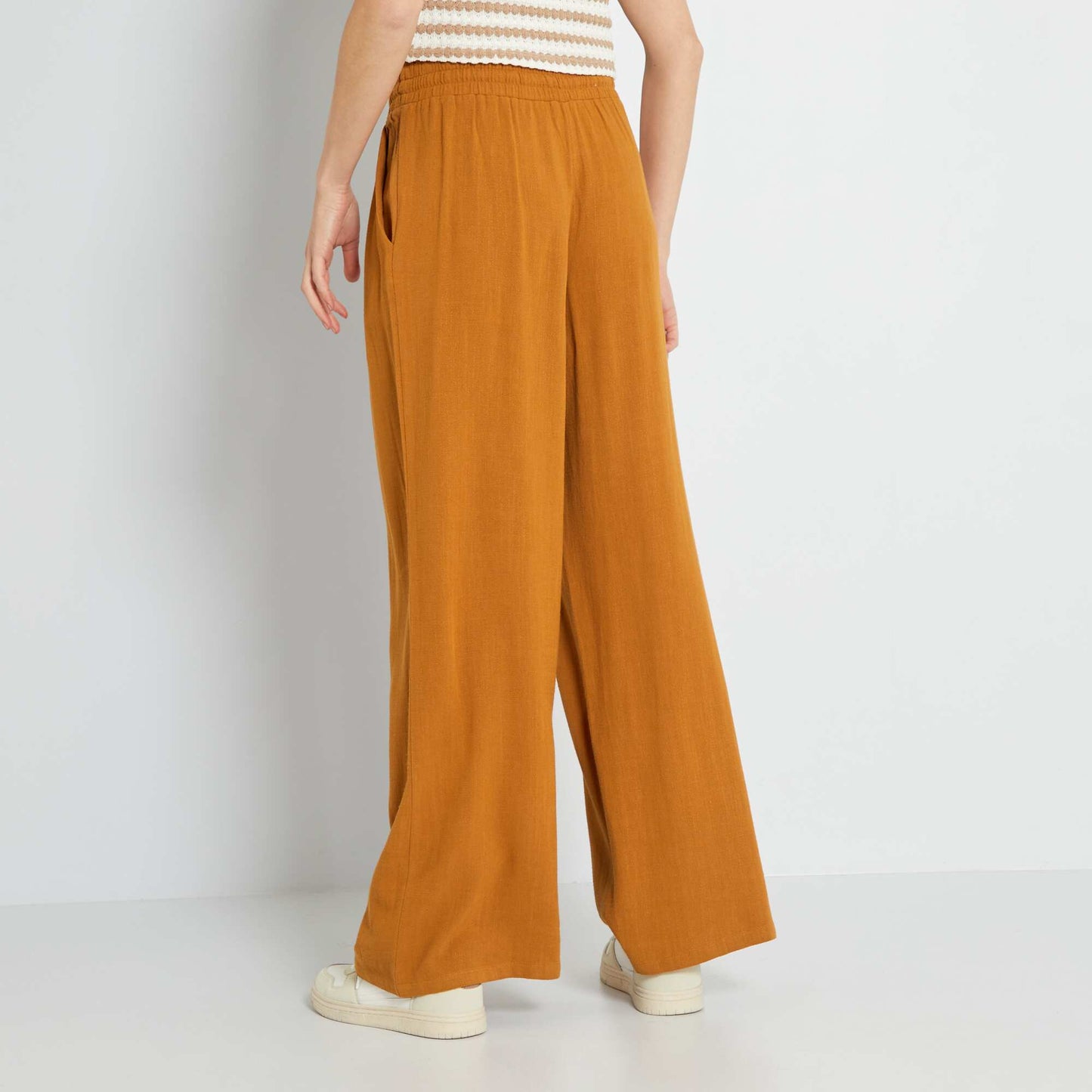 Pantalon droit avec lin marron