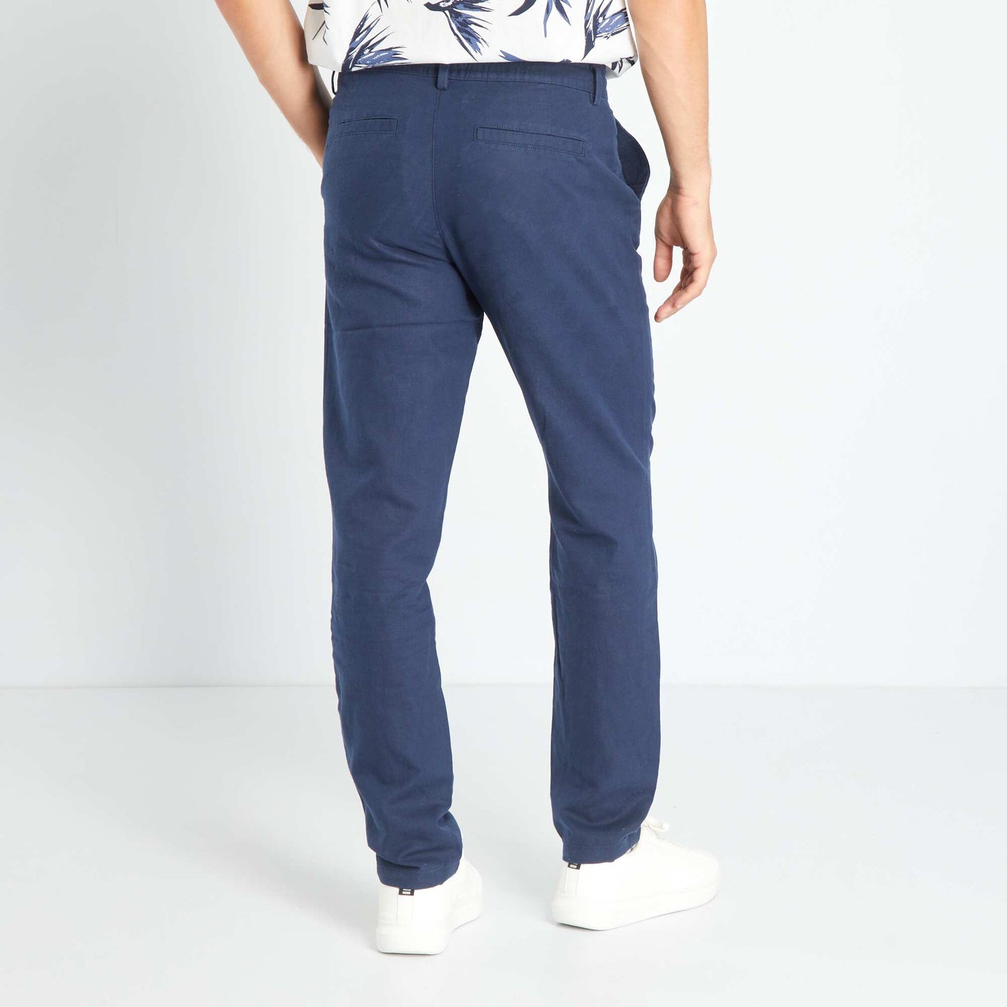 Pantalon chino slim lin et coton bleu noir